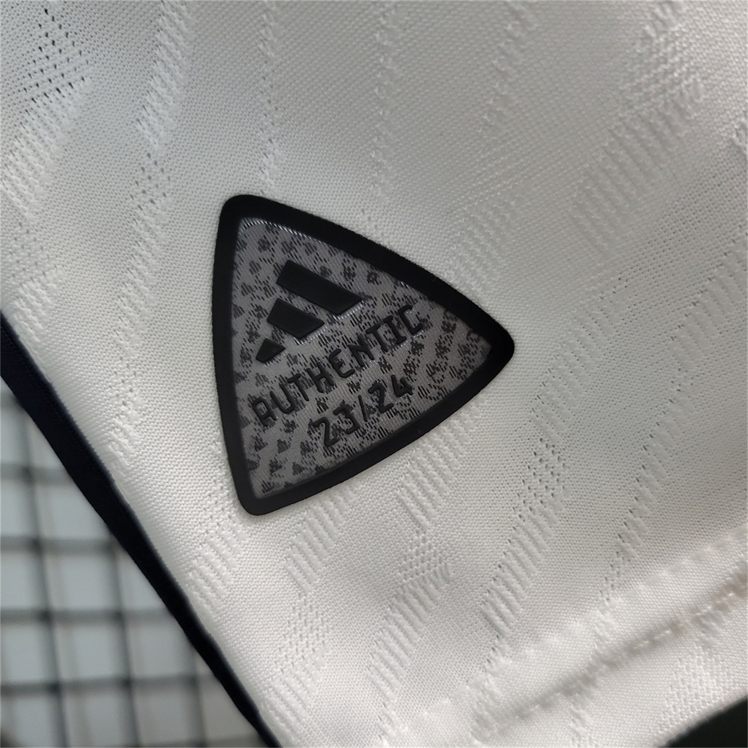 foot-Retro Real Madrid 2023-24 Home Jersey - Player Version