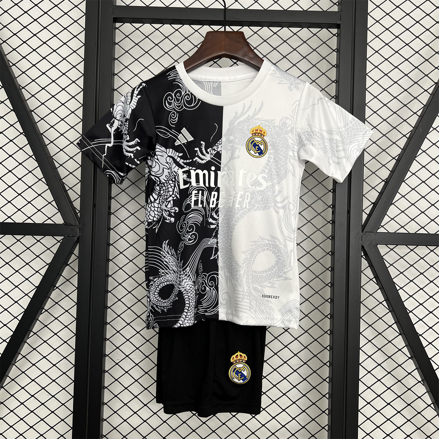 foot-Real Madrid 25-26 Dragon White And Black Special Kids Kit