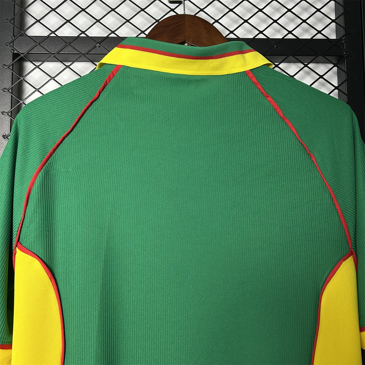 foot-Retro Cameroon 1998 Home Jersey