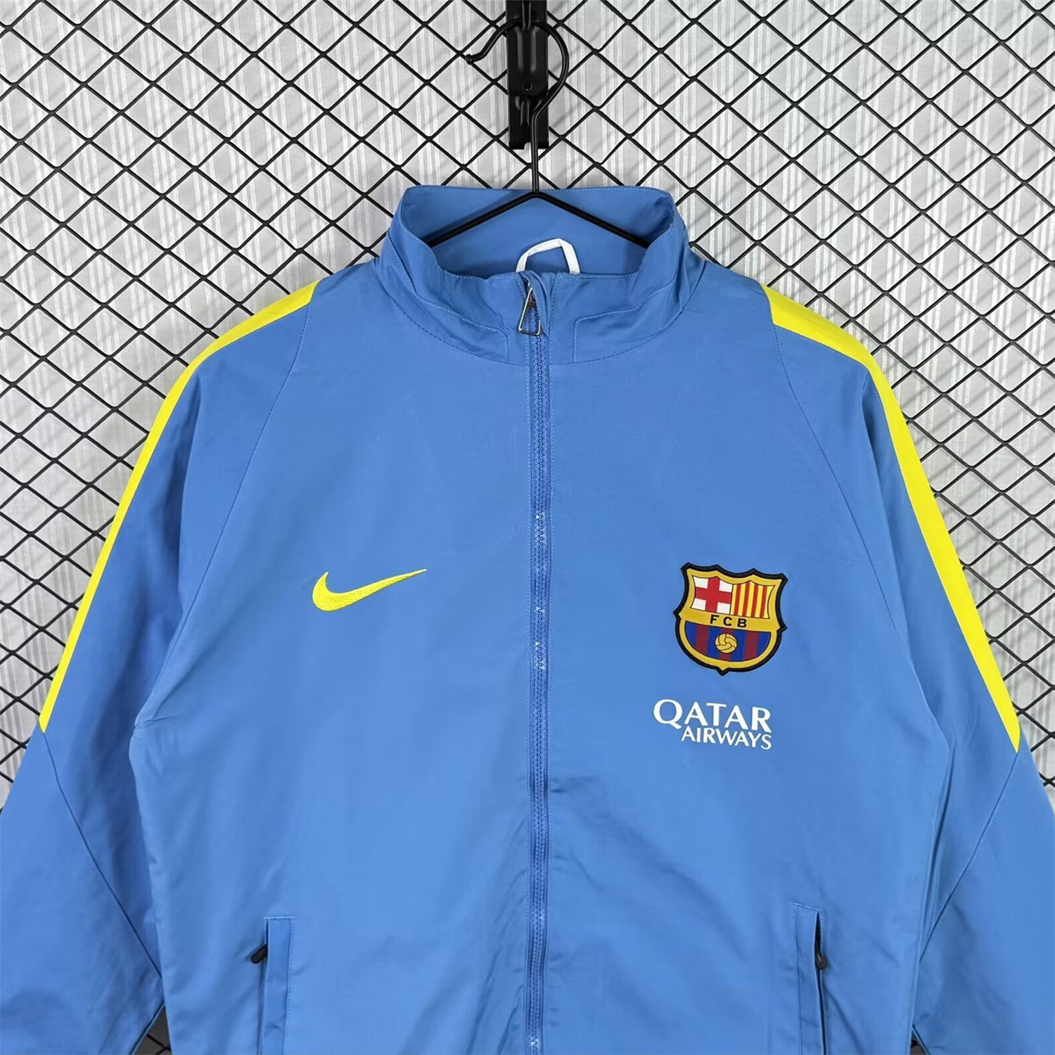 Unitedfootballkit.com | Retro Barcelona 2015-16 Windbreaker Jacket - Blue -Customize Name, Number and Patch | Worldwide Shipping