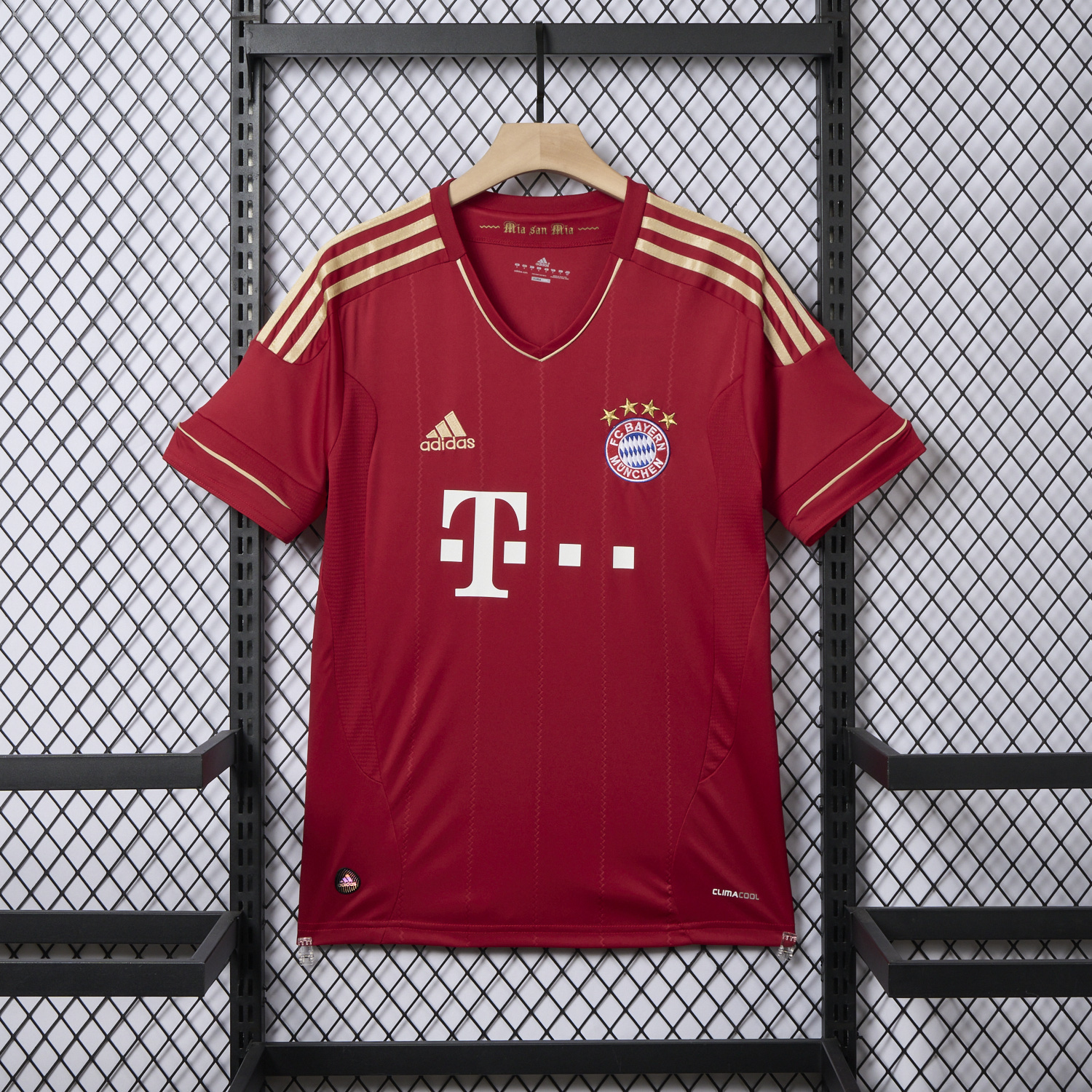 foot-Retro Bayern Munich 2012-13 Home Jersey
