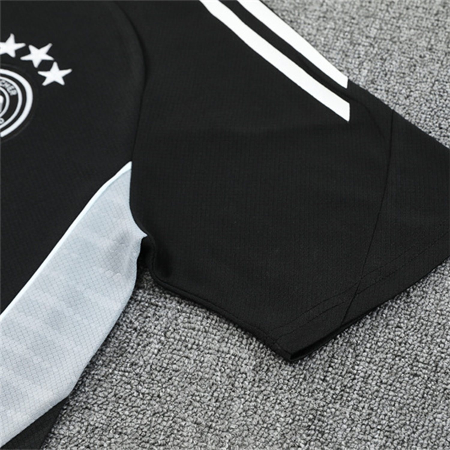 foot-Germany 25-26 Kids Short-Sleeve Training Set - Black Short Sleeve & Black Shorts