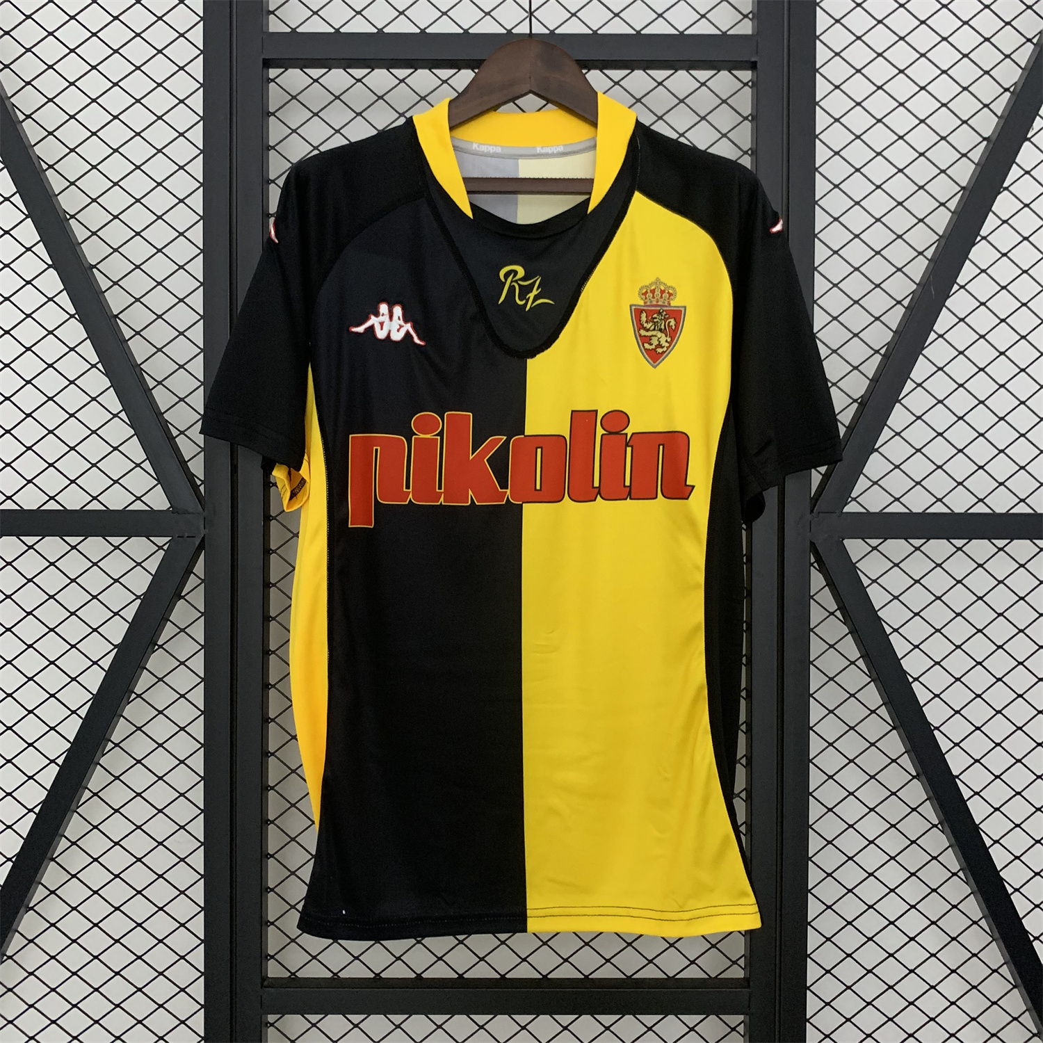 foot-Retro Real Zaragoza 2001-02 Away Jersey