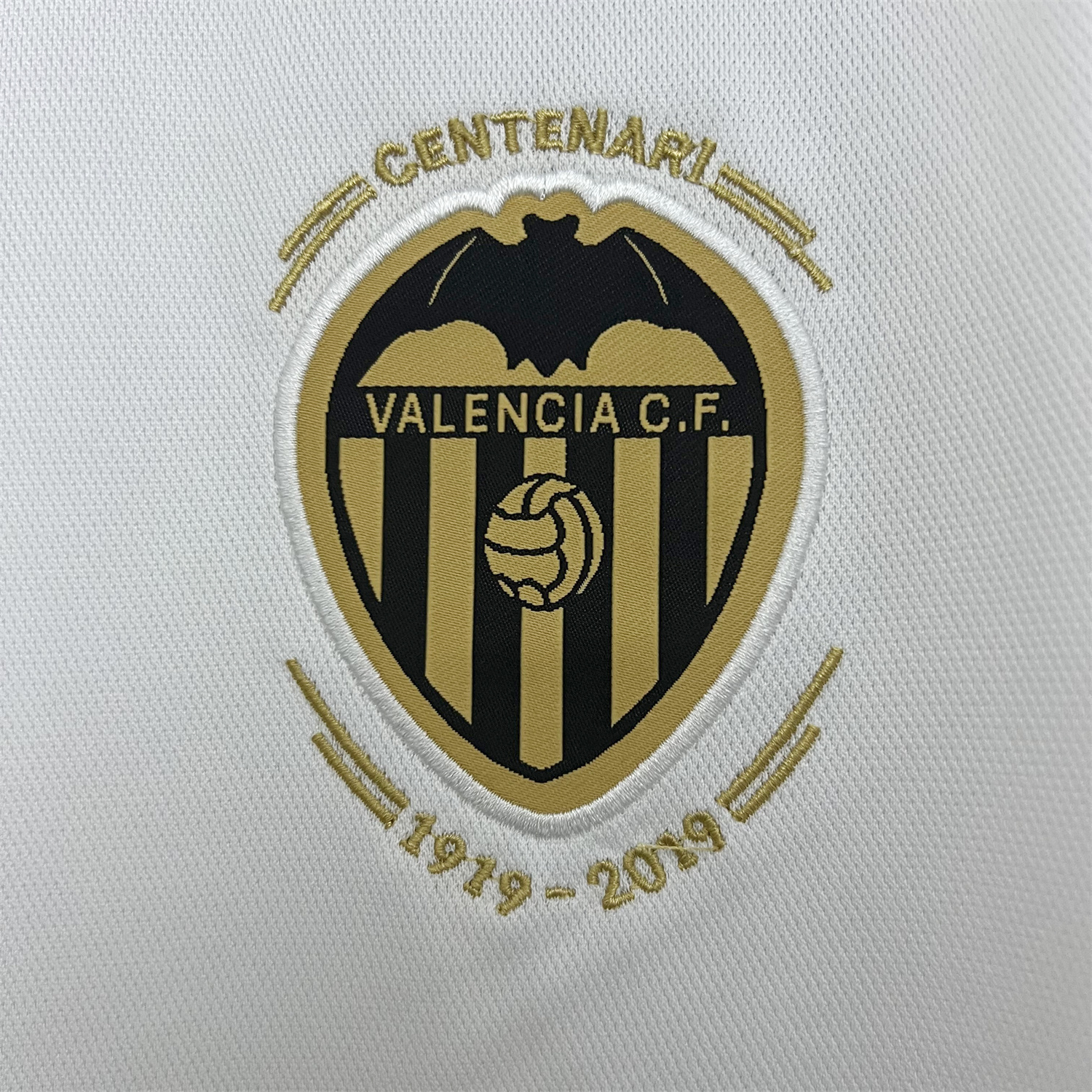 foot-Retro Valencia 2018-19 Home Jersey