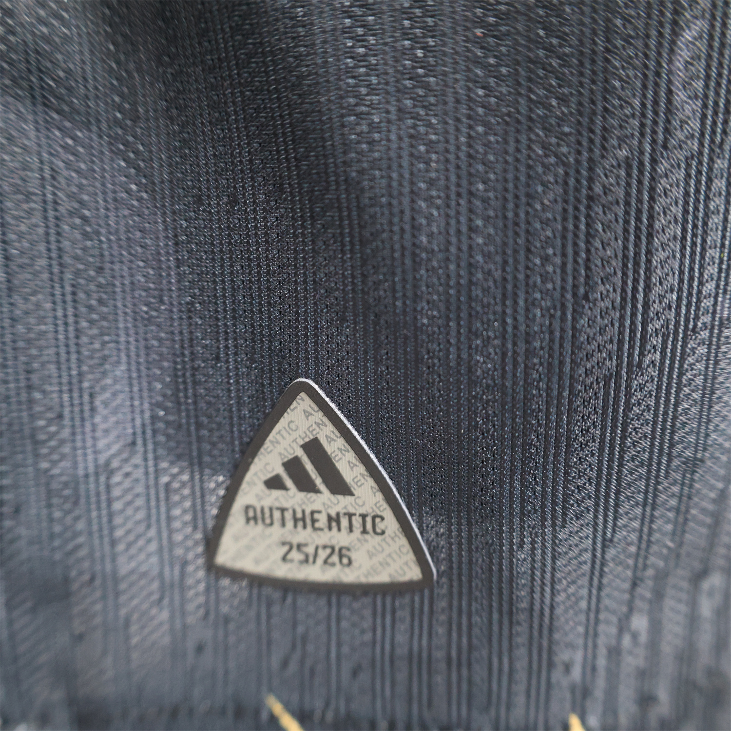 foot-Liver.pool 25-26 Orange Liver.pool Bird Black Special Jersey - Player Version