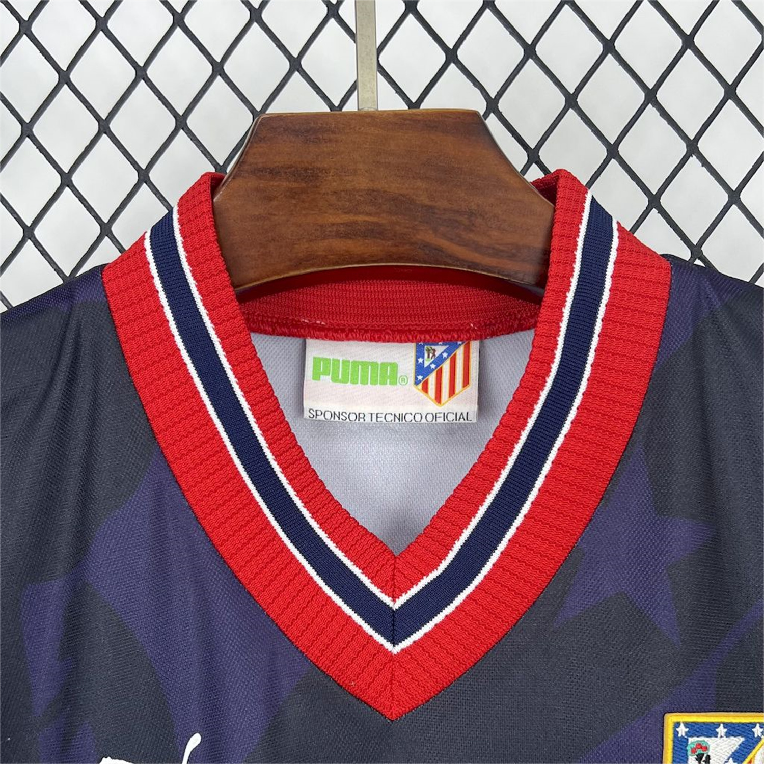 foot-Retro Atletico Madrid 1995-96 Third Jersey