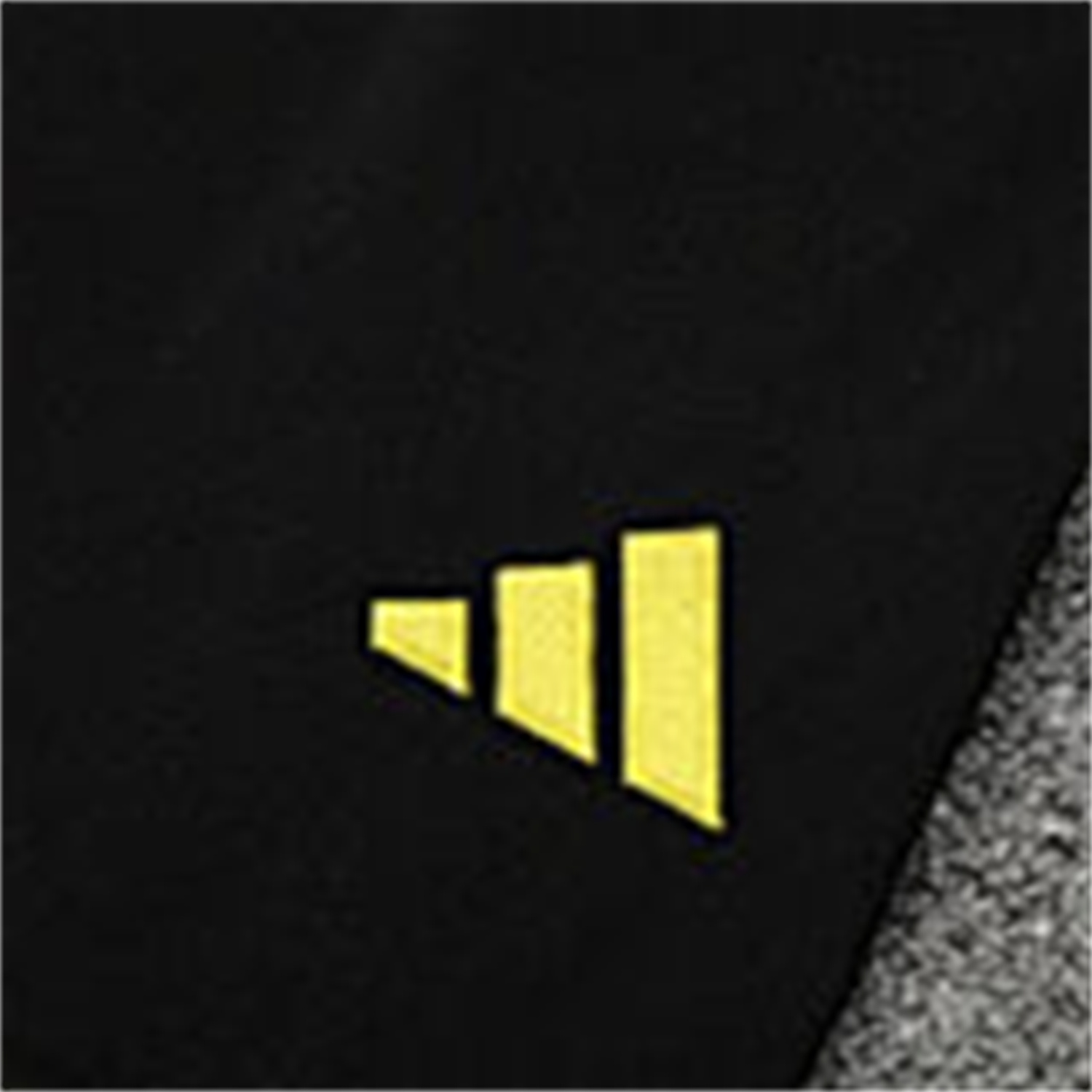 foot-Manchester United 25-26 Short-Sleeve Training Set - Yellow Lines Black Top & Black Shorts