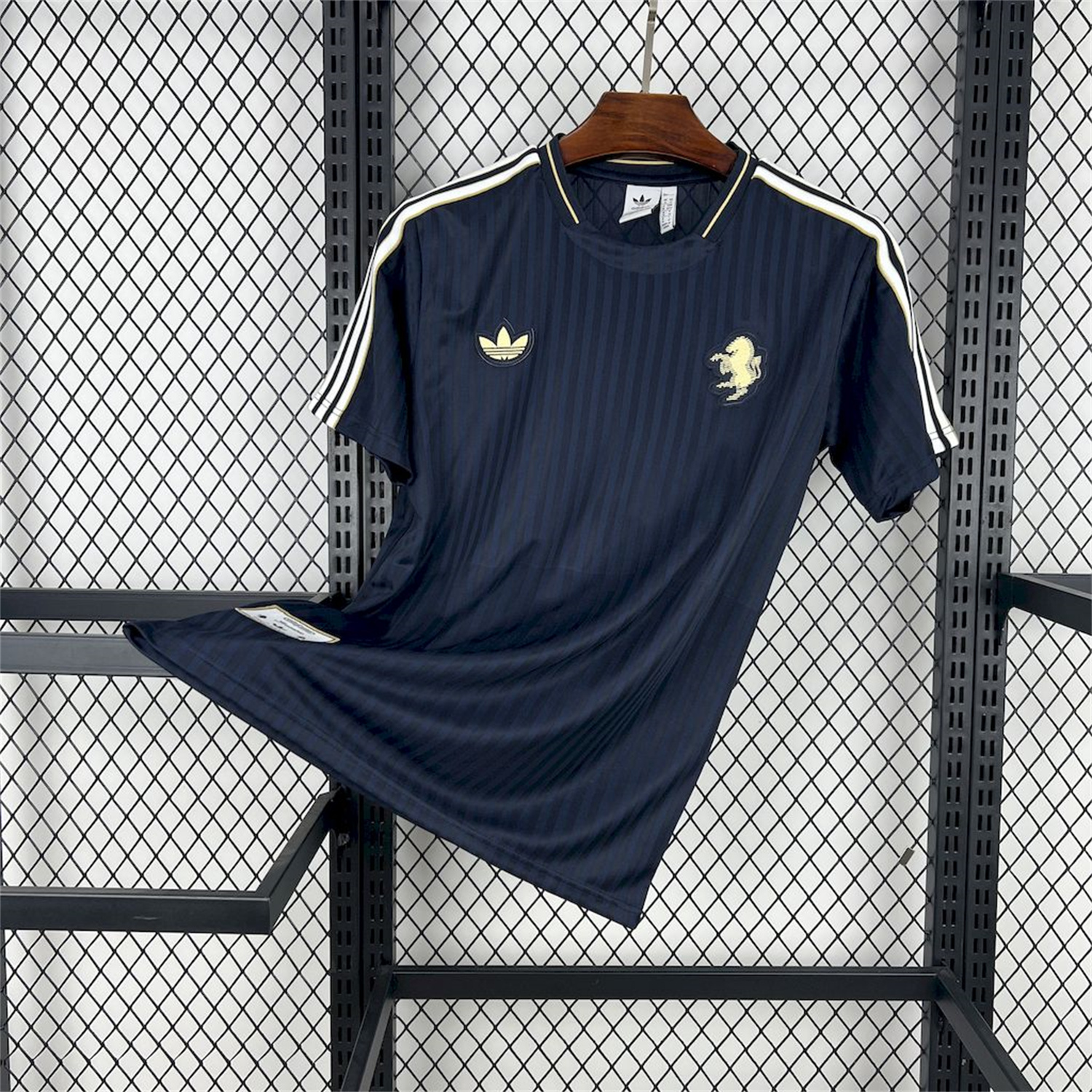 foot-Juventus 2025 Royal Blue Icon Retro Jersey - Fans Version