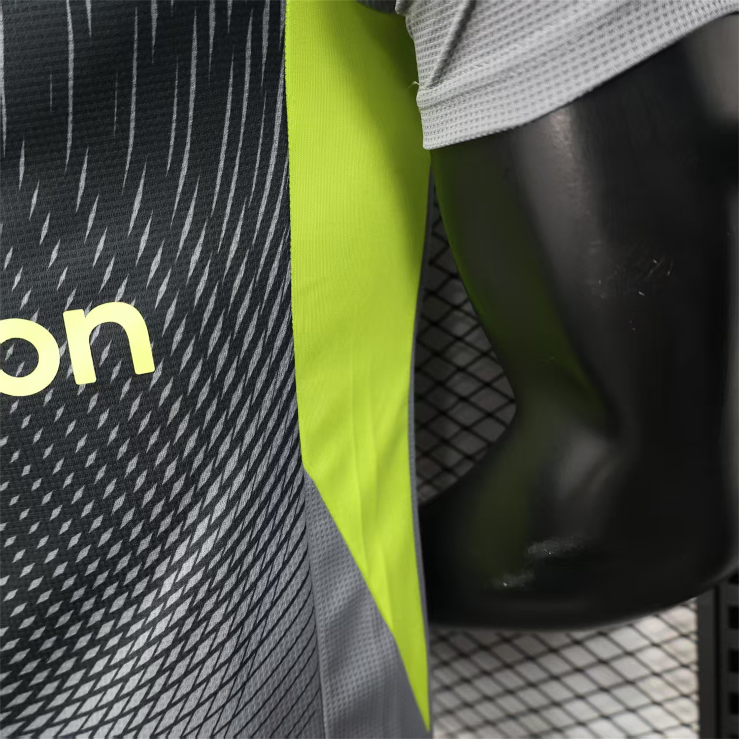 foot-Manchester United 25-26 Black Grey Goalkeeper Jersey - Player Version