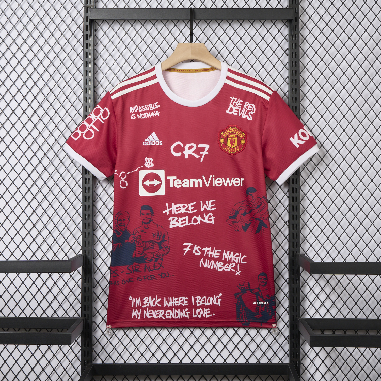 foot-Retro Manchester United 21-22 Home Ronaldo Graffiti Edition Special Edition Jersey