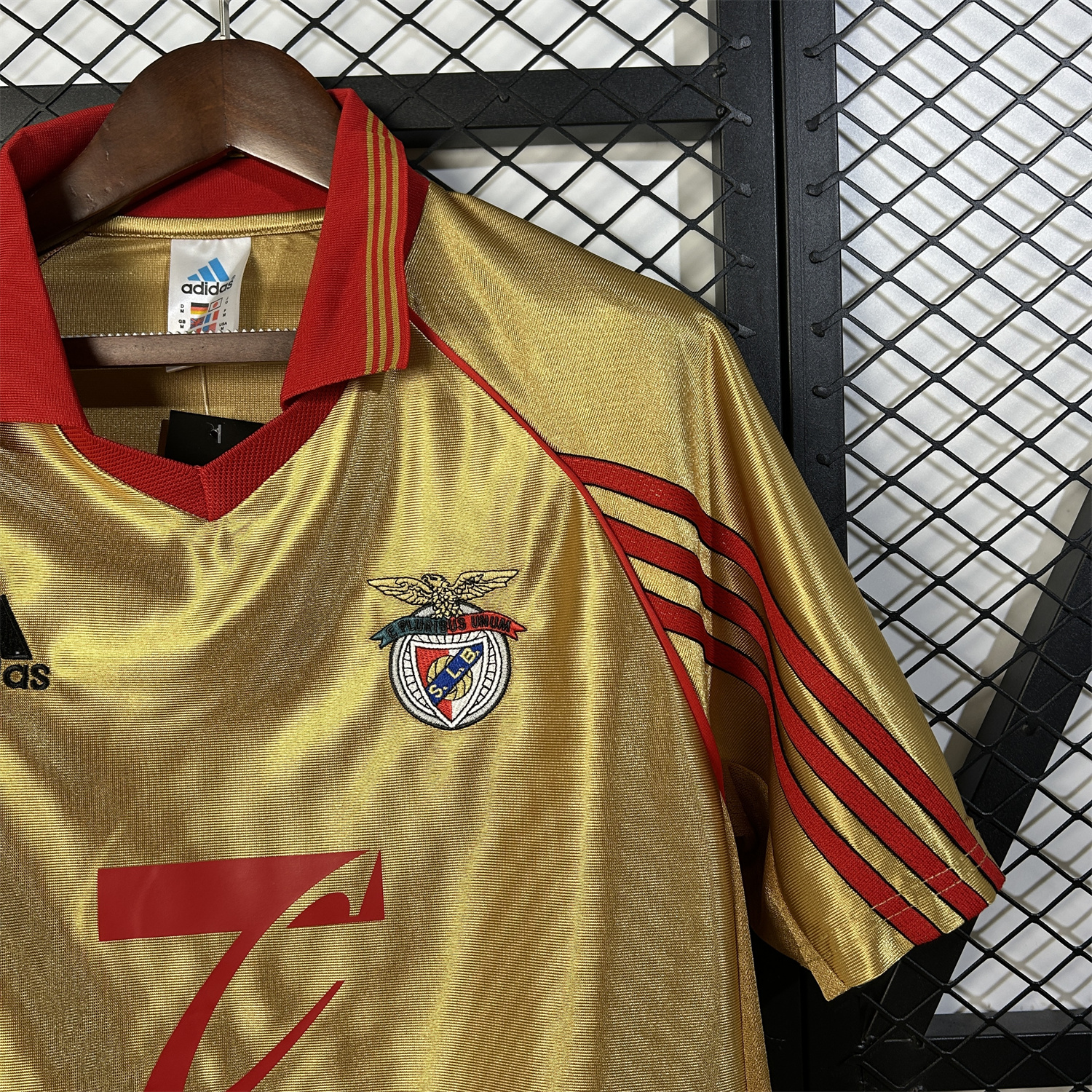 foot-Retro Benfica 1998-99 Away Jersey