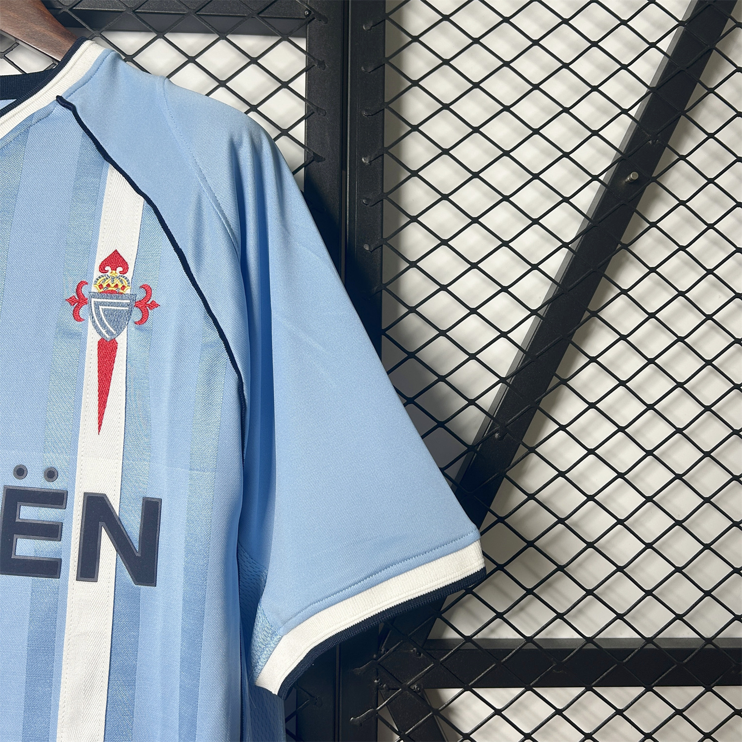 foot-Retro Celta Vigo 2001-02 Home Jersey