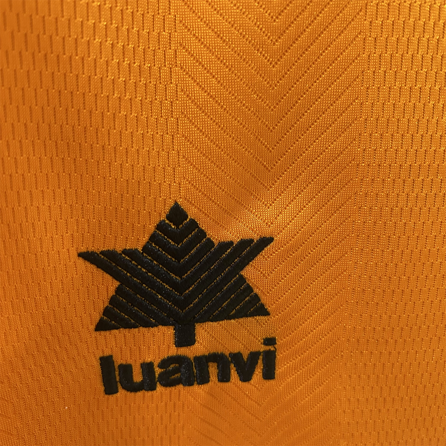 Unitedfootballkit.com | Retro Valencia 1999-00 Away Jersey -Customize Name, Number and Patch | Worldwide Shipping