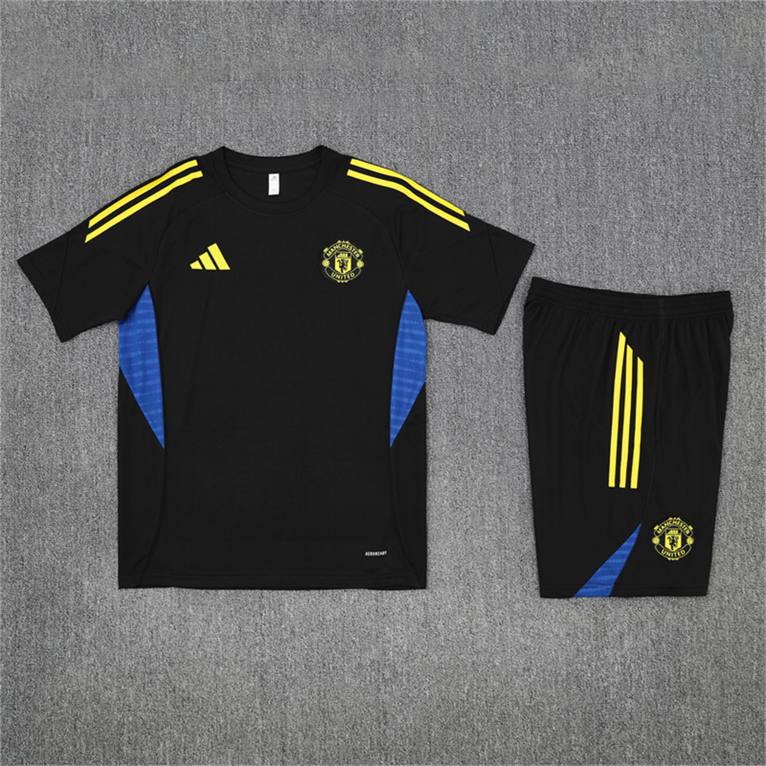 foot-Manchester United 25-26 Kids Short-Sleeve Training Set - Black Top & Black shorts