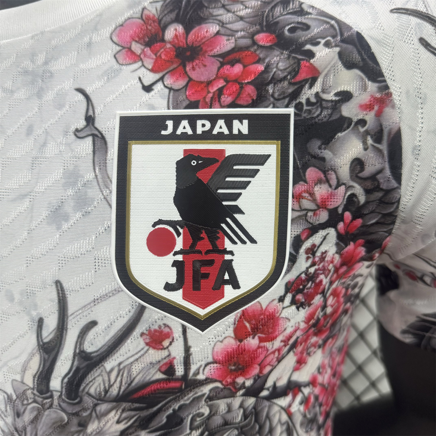 foot-Japan 25-26 Black Dragon And Flowers White Special Jersey - Player Version
