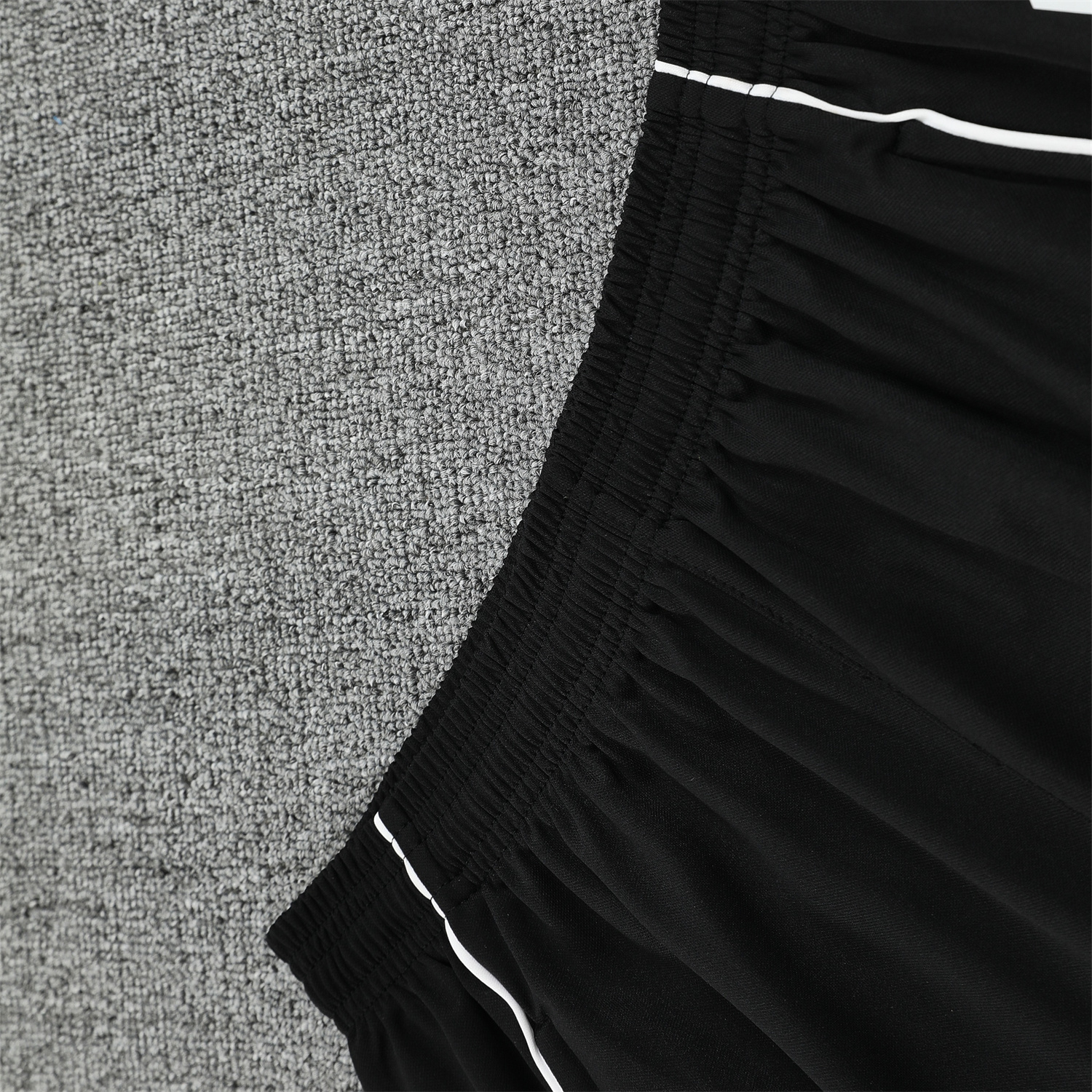 foot-Real Madrid 25-26 Short-Sleeve Training Set - Grey Arrow Pattern Top & Black Shorts