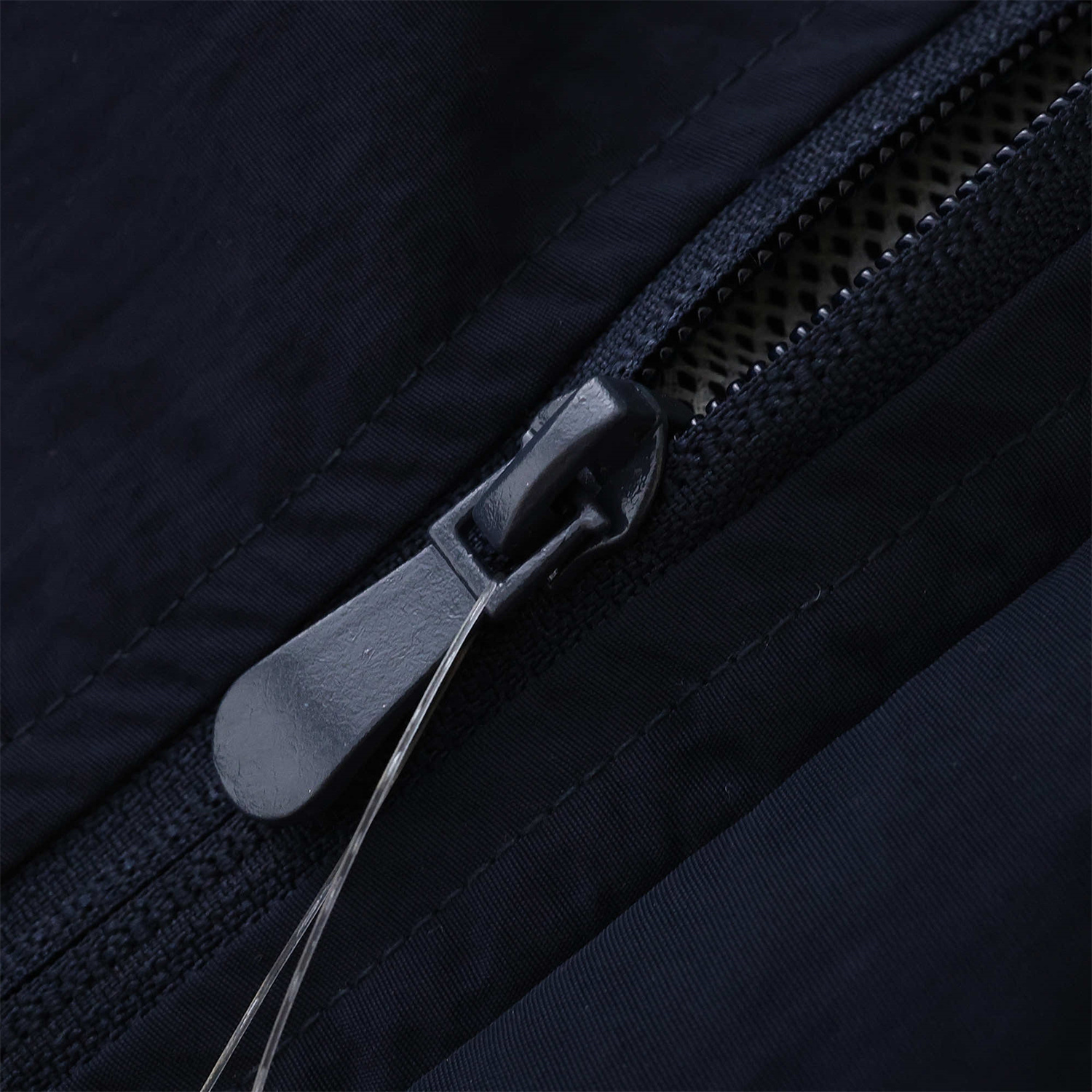 foot-Real Madrid 25-26 Throwback Windbreaker Jacket - Black