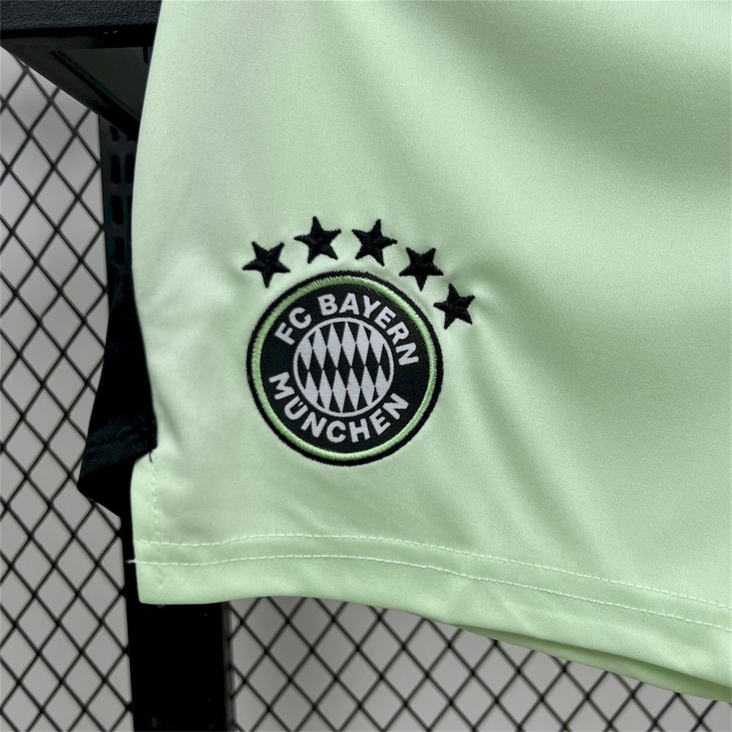 foot-Bayern Munich 25-26 Green Goalkeeper Kids Kit