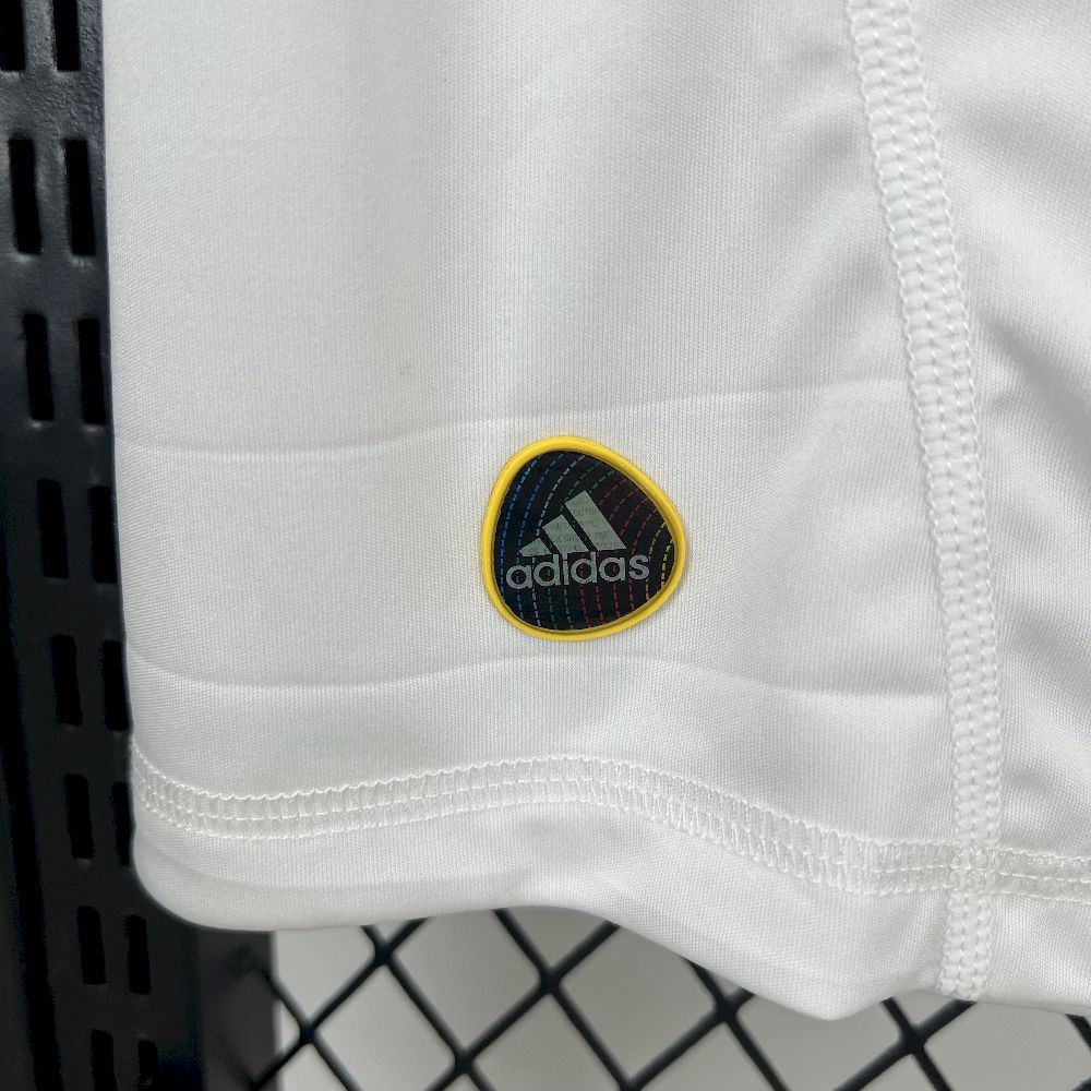 foot-Retro Spain 2011 Away White Jersey