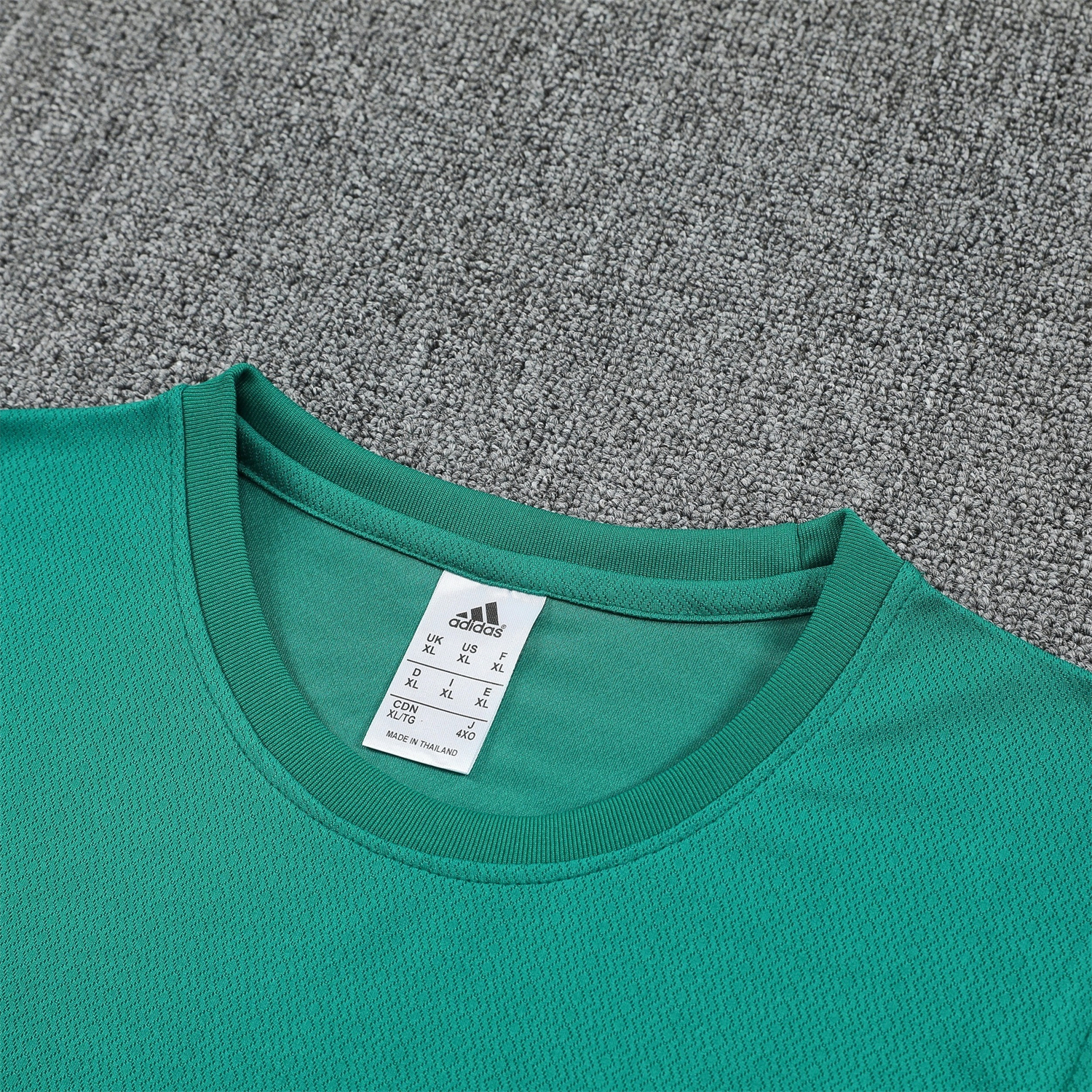 Unitedfootballkit.com | Liver.pool 25-26 Vest Training Set - Green Vest & Black Shorts -Customize Name, Number and Patch | Worldwide Shipping