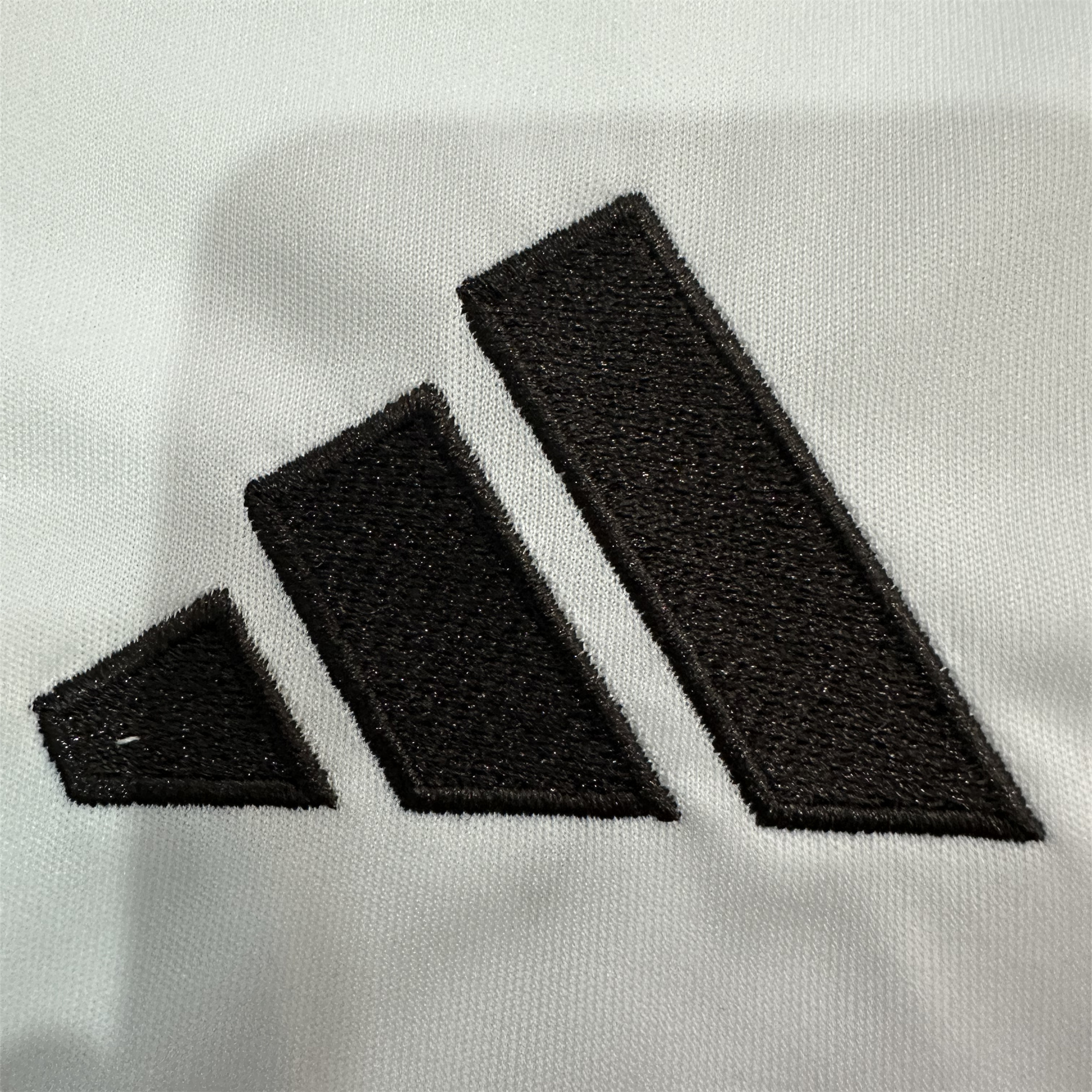 ManixJersey.com | Real Madrid 2025-26 Home Jersey (Informal-release Version) - Fans Version -Customize Name, Number and Patch | Worldwide Shipping