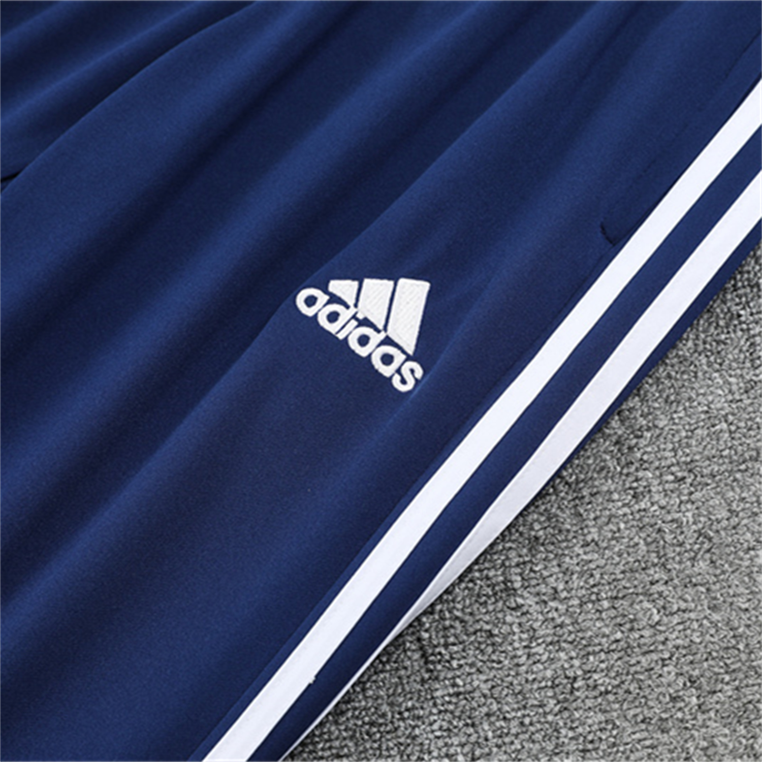 foot-Real Madrid 25-26 Kids Long Sleeve Training Set - Throwback Royal Blue Top and Pants