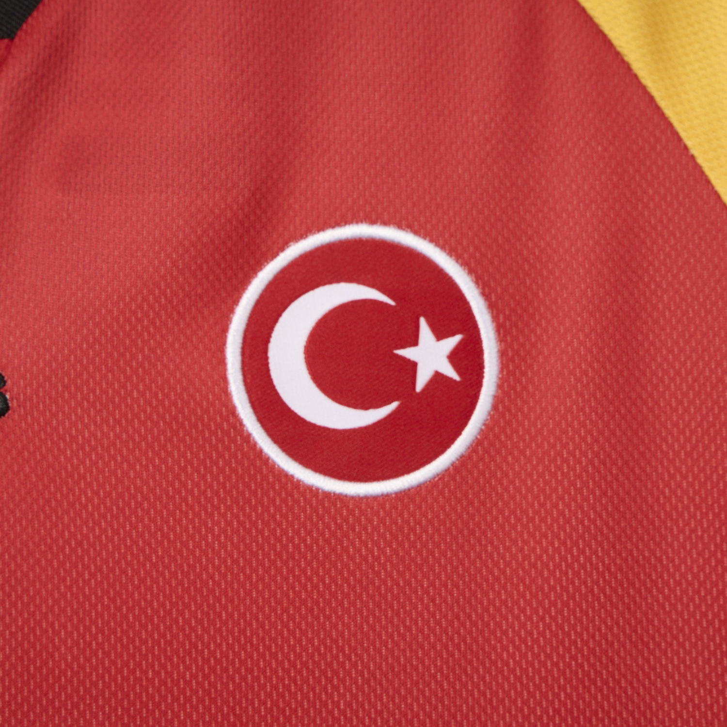 foot-Retro Galatasaray 1998-99 Home Jersey