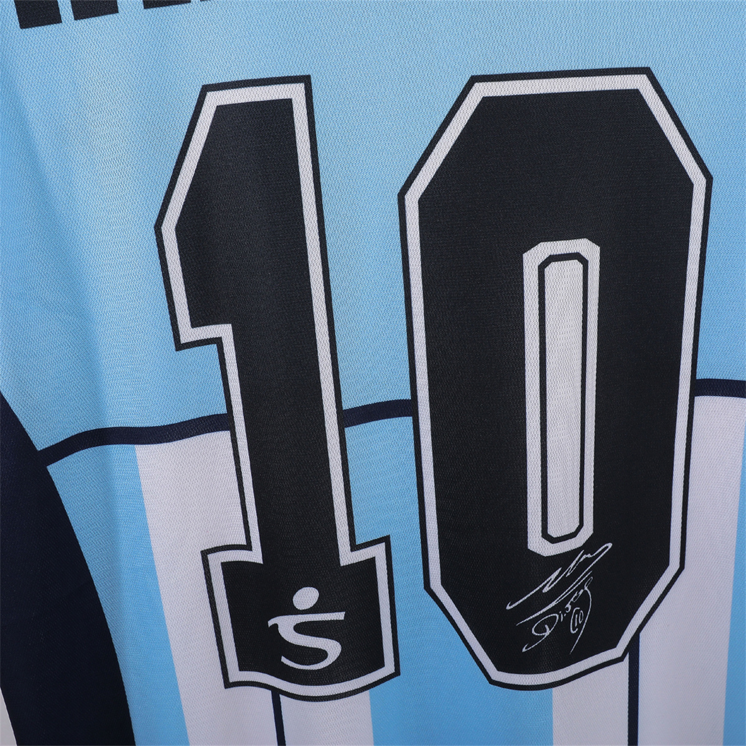 foot-Retro Argentina 2001 Home Maradona Commemorative Jersey