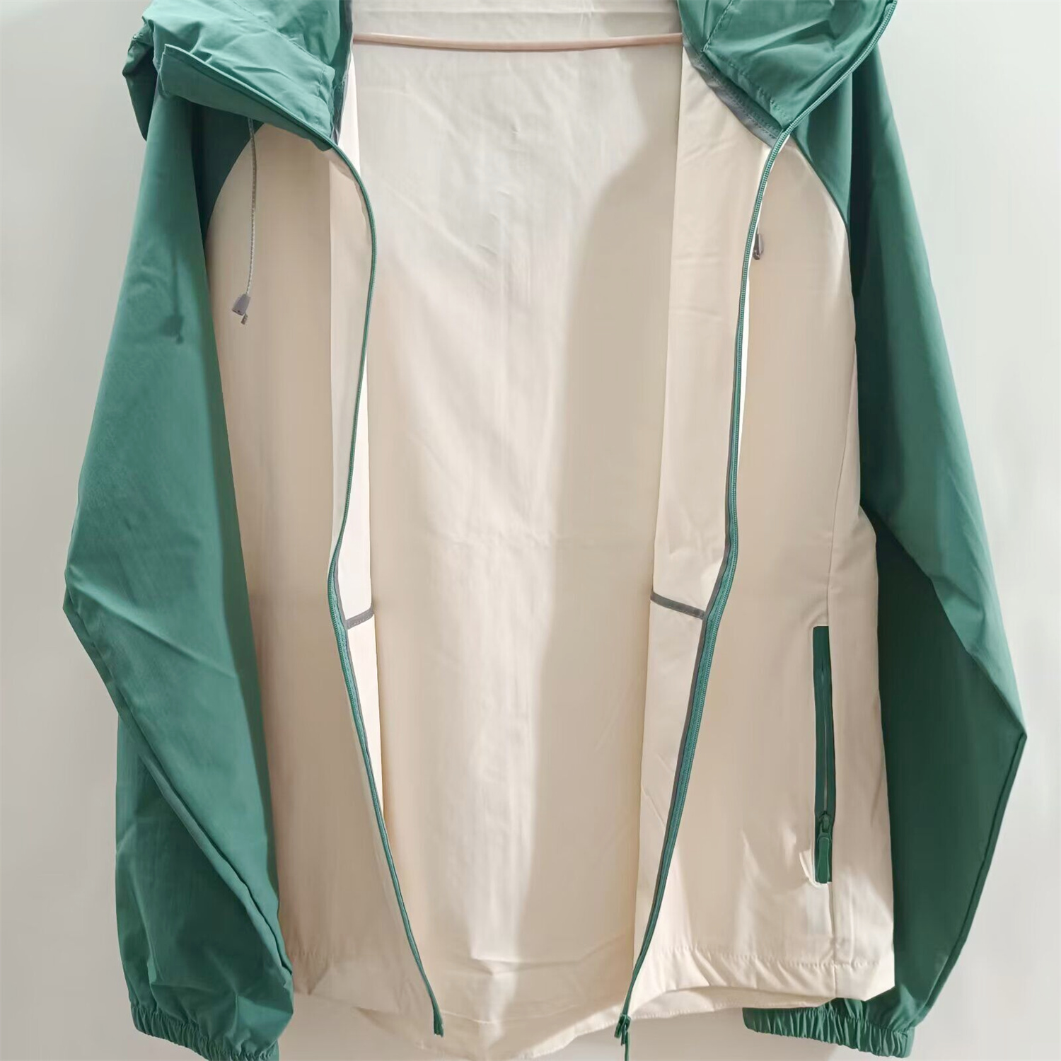 Unitedfootballkit.com | Palmeiras 25-26 Training Windbreaker Jacket - Grey With Green -Customize Name, Number and Patch | Worldwide Shipping