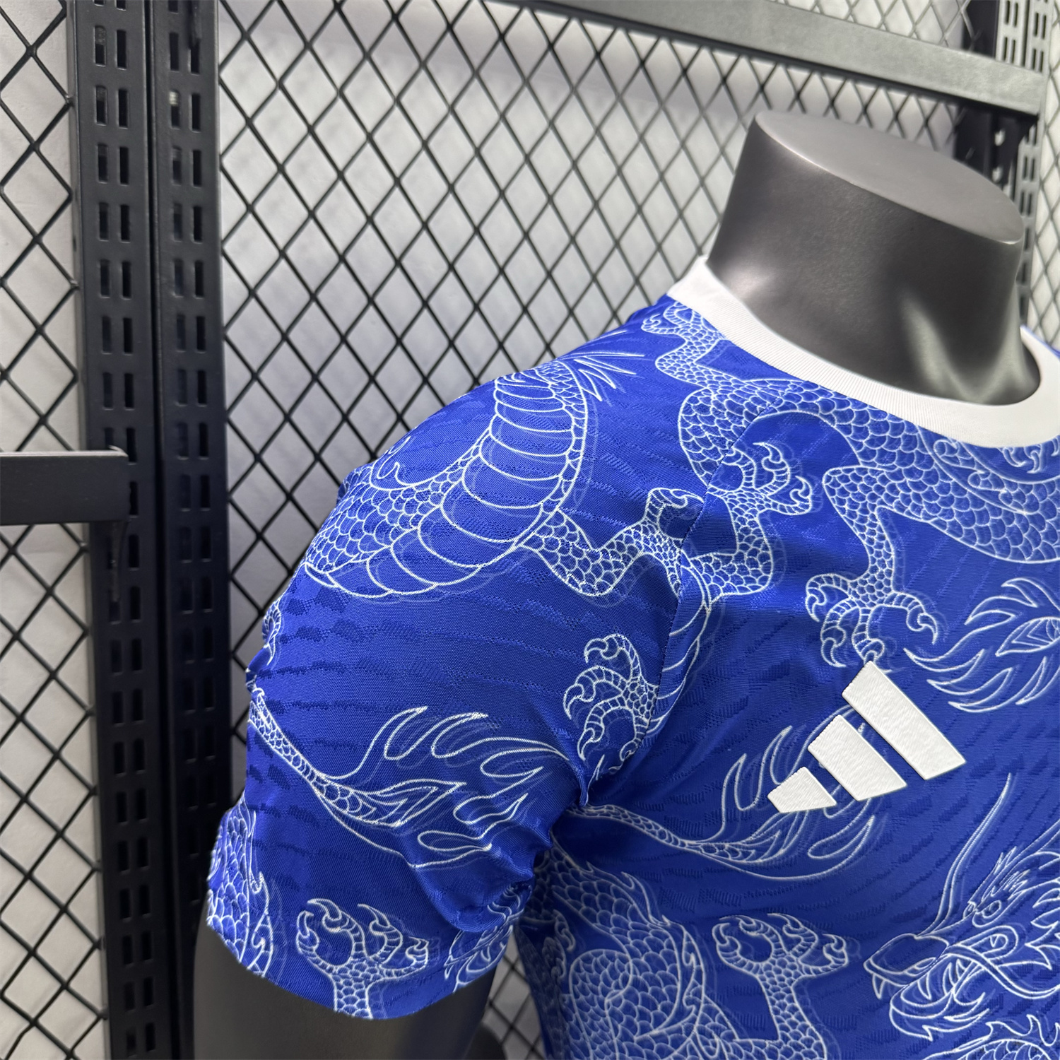 foot-Japan 25-26 White Dragon Pattern Blue Special Jersey - Player Version