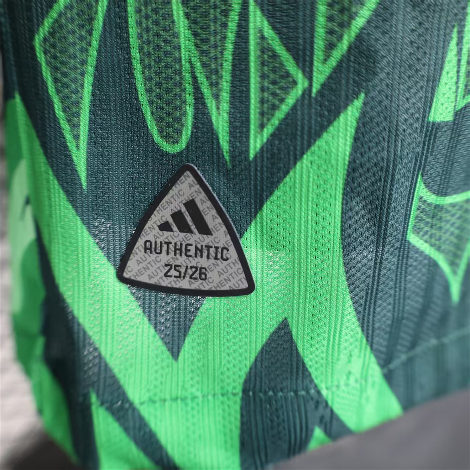 foot-Liver.pool 25-26 Green Dragon and Fire Special Jersey - Player Version