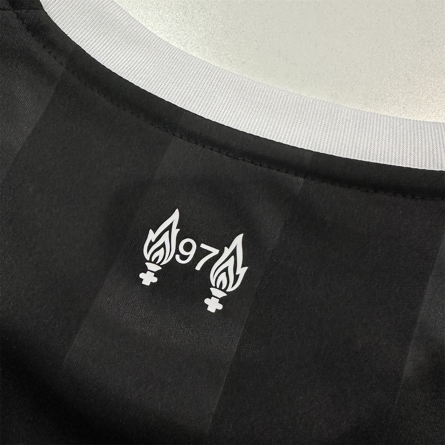 foot-Liver.pool 25-26 Black Trefoil Goalkeeper Jersey - Fans Version