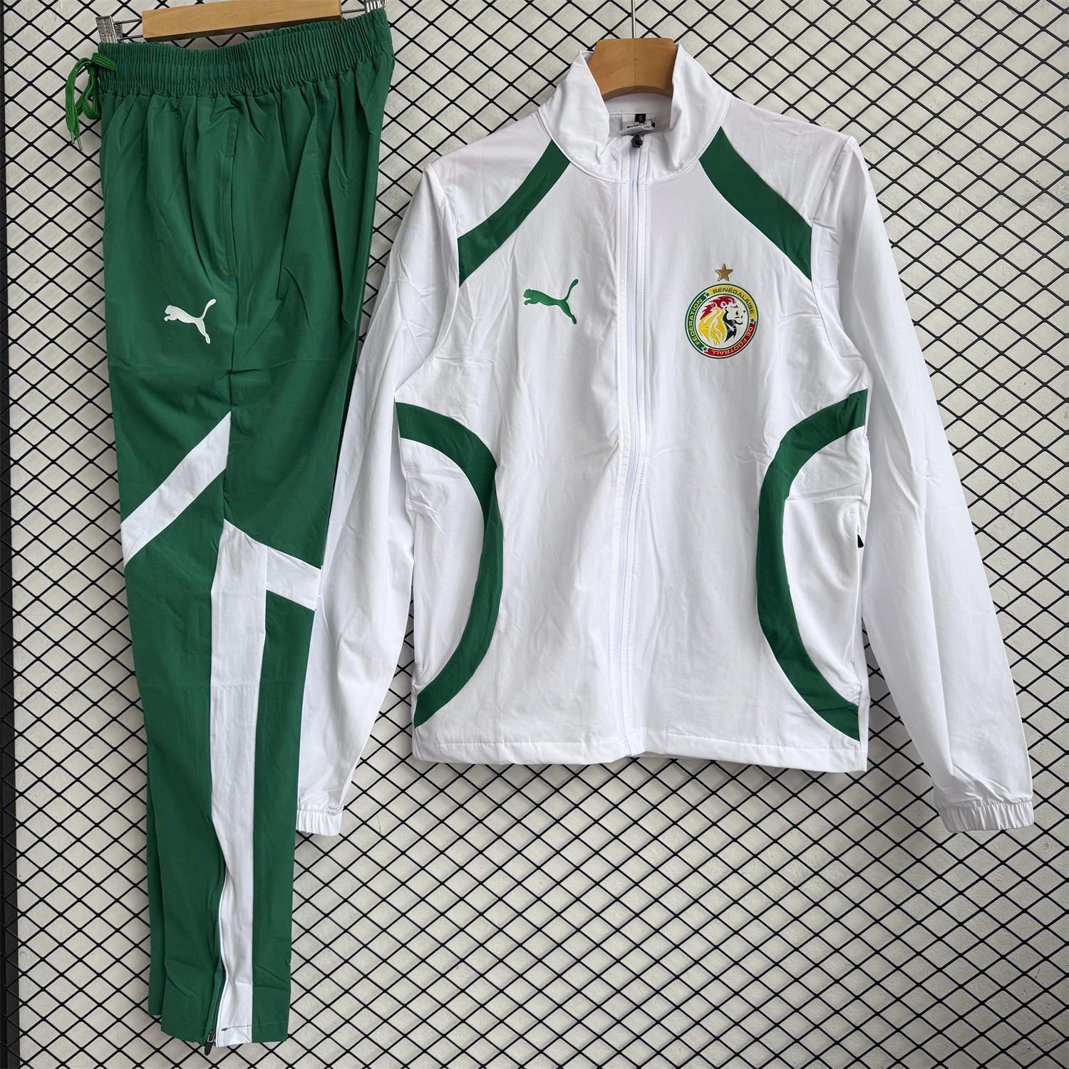 Unitedfootballkit.com | Senegal 2026 Windbreaker Training Set - White Top and Green Pants -Customize Name, Number and Patch | Worldwide Shipping