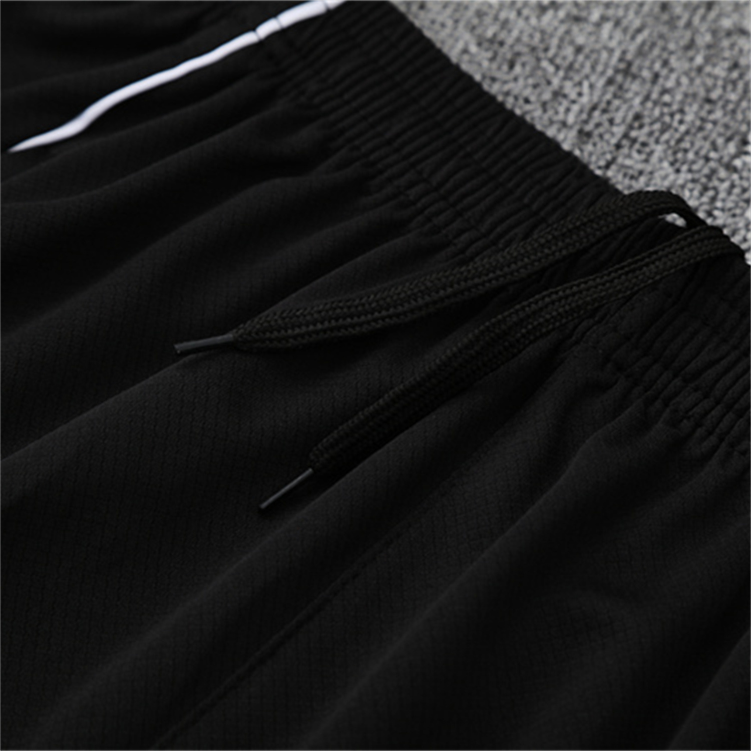 foot-INT M.A.M 25-26 Short-Sleeve Training Set - Black Top and Shorts