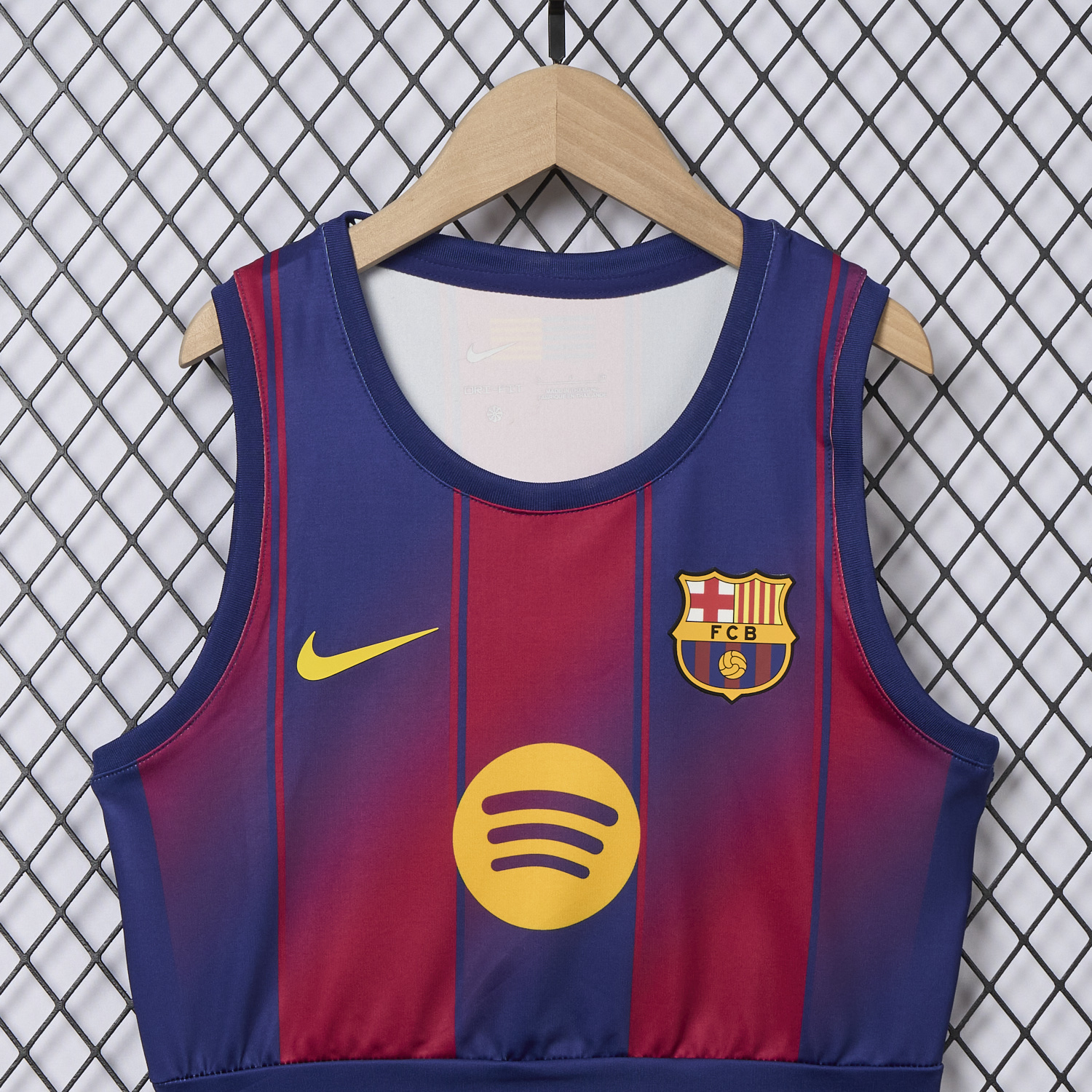foot-Women's Barcelona 25-26 Home Yoga Vest