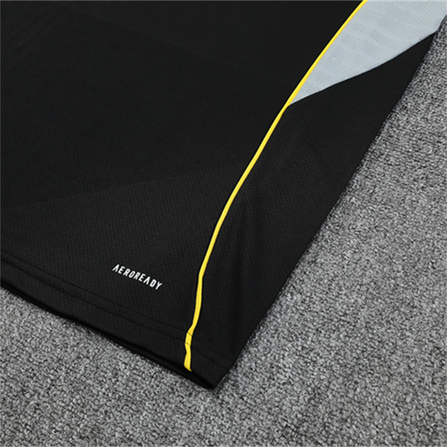 foot-Real Madrid 25-26 Short-Sleeve Training Set - Yellow Line Black Top and Black Shorts