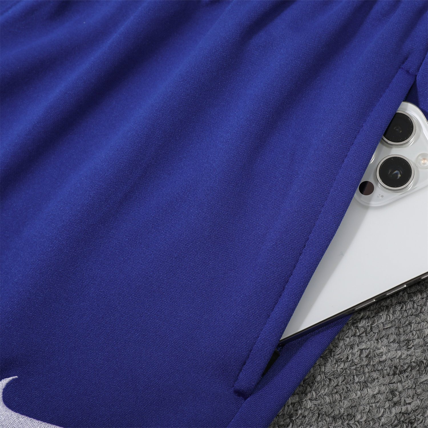 foot-France 25-26 POLO Short-Sleeve Training Set - White Top and Blue Pants