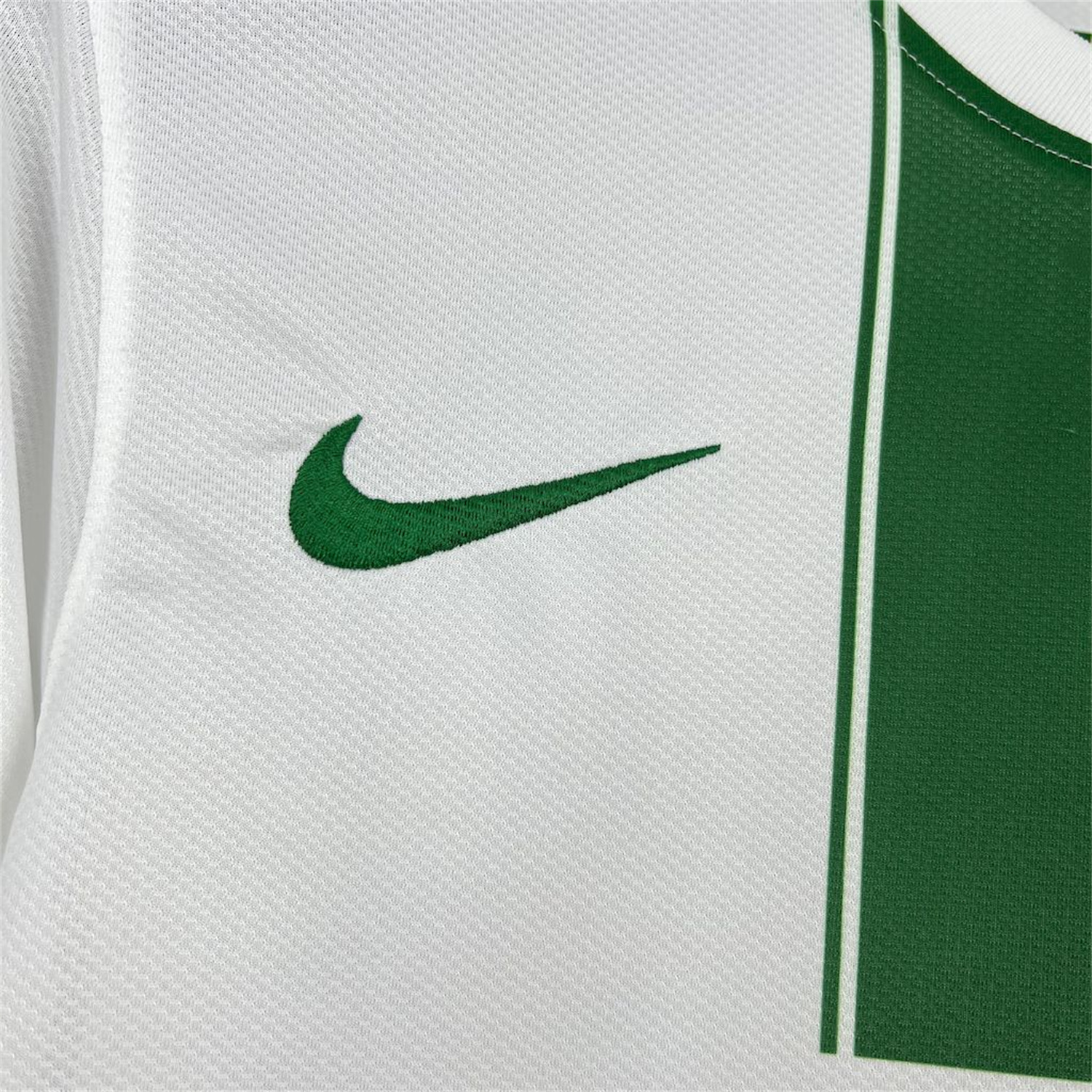 foot-Retro Portugal 2010 Away Jersey