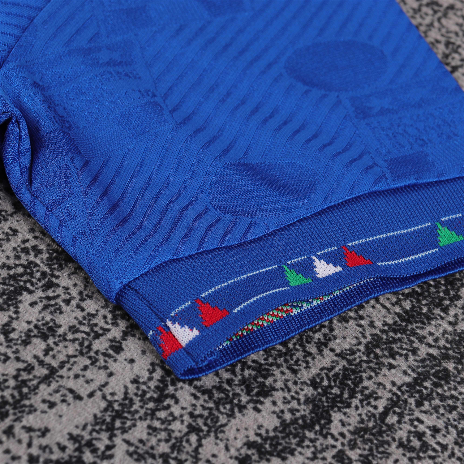 GlobeJersey-Retro Italy 1994 Home Kids Kit