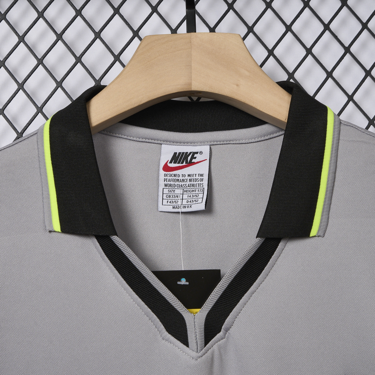 foot-Retro Dortmund 1997-98 Away Jersey