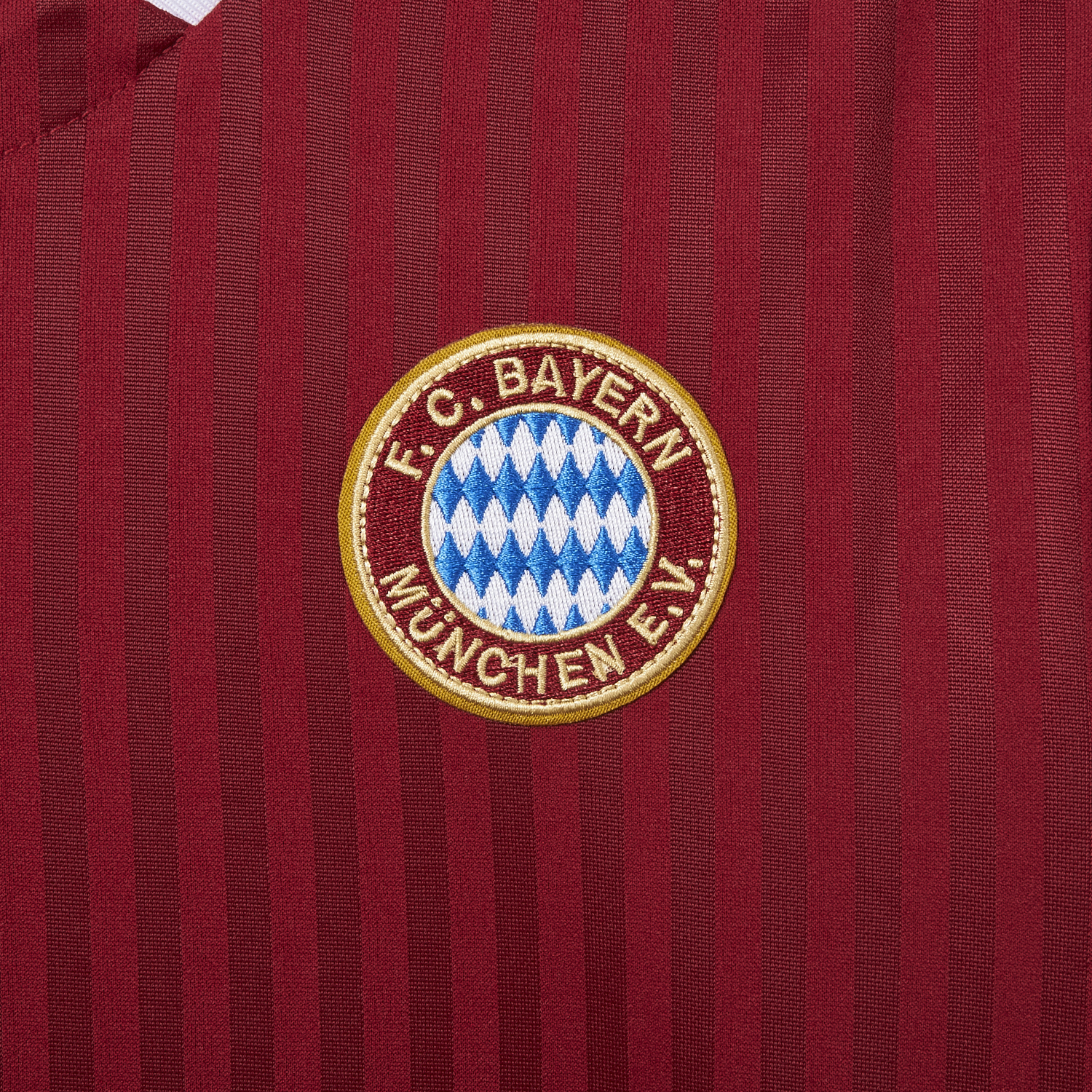 foot-Bayern Munich 25-26 Trefoil Wine Red Travel Jersey - Fans Version