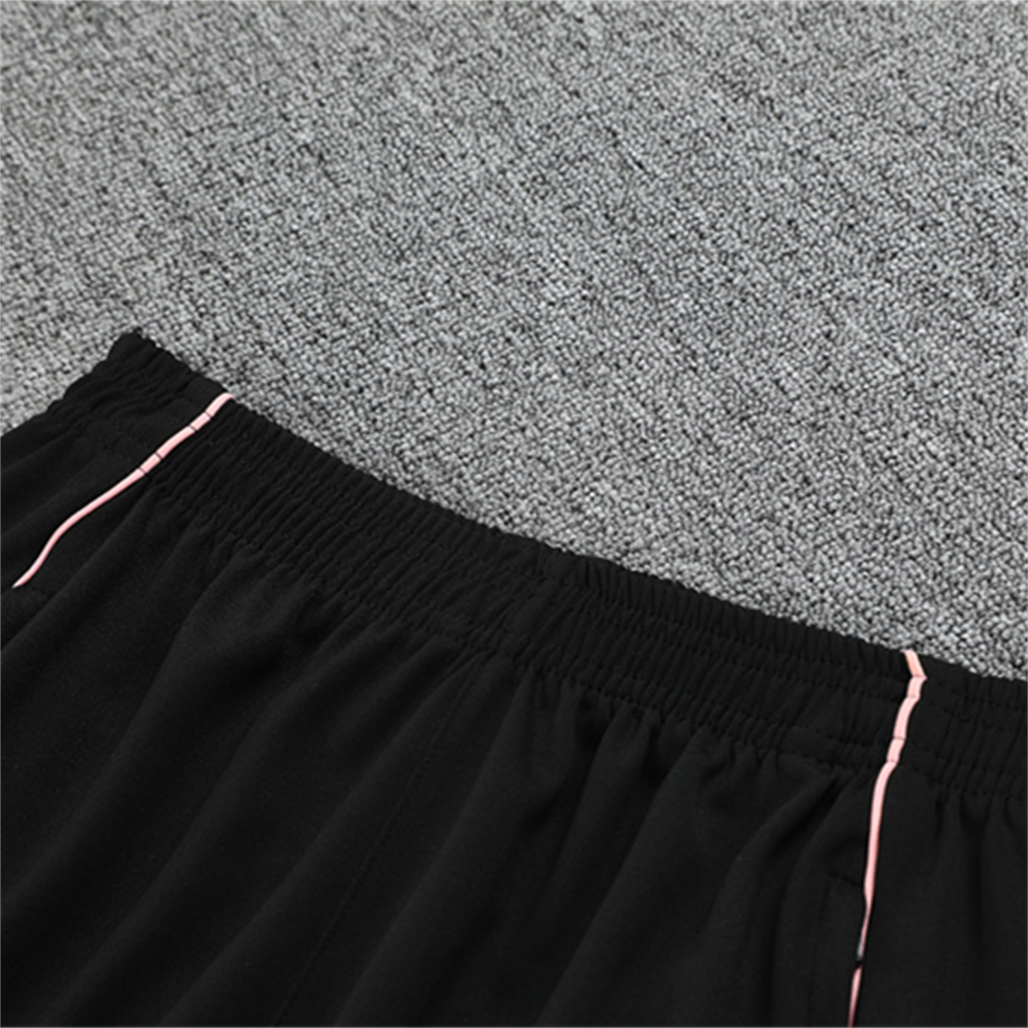 foot-Juventus 25-26 Long Sleeve Training Set - White Top and Black Pants