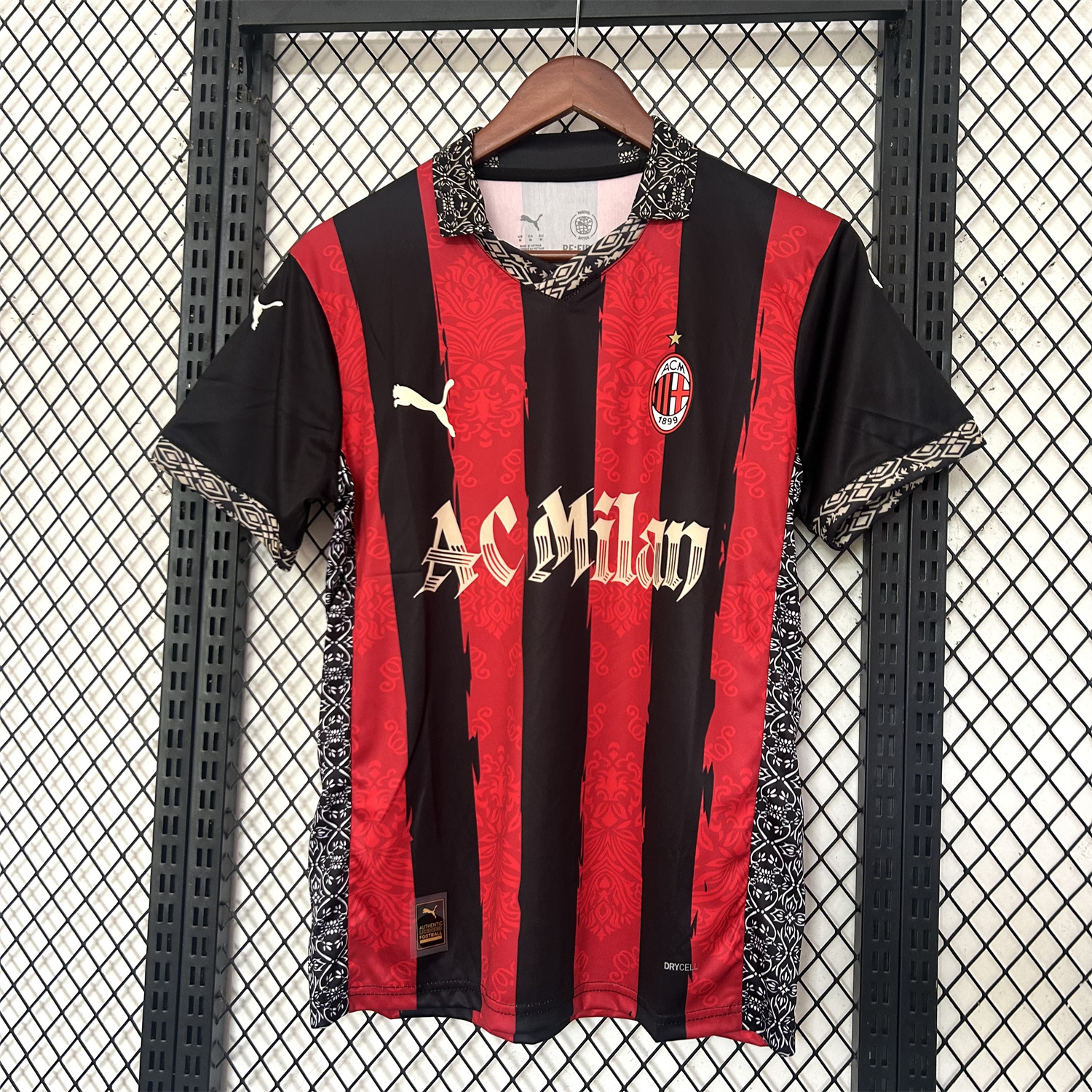 foot-AC Milan 25-26 Red And Black Special Jersey - Fans Version