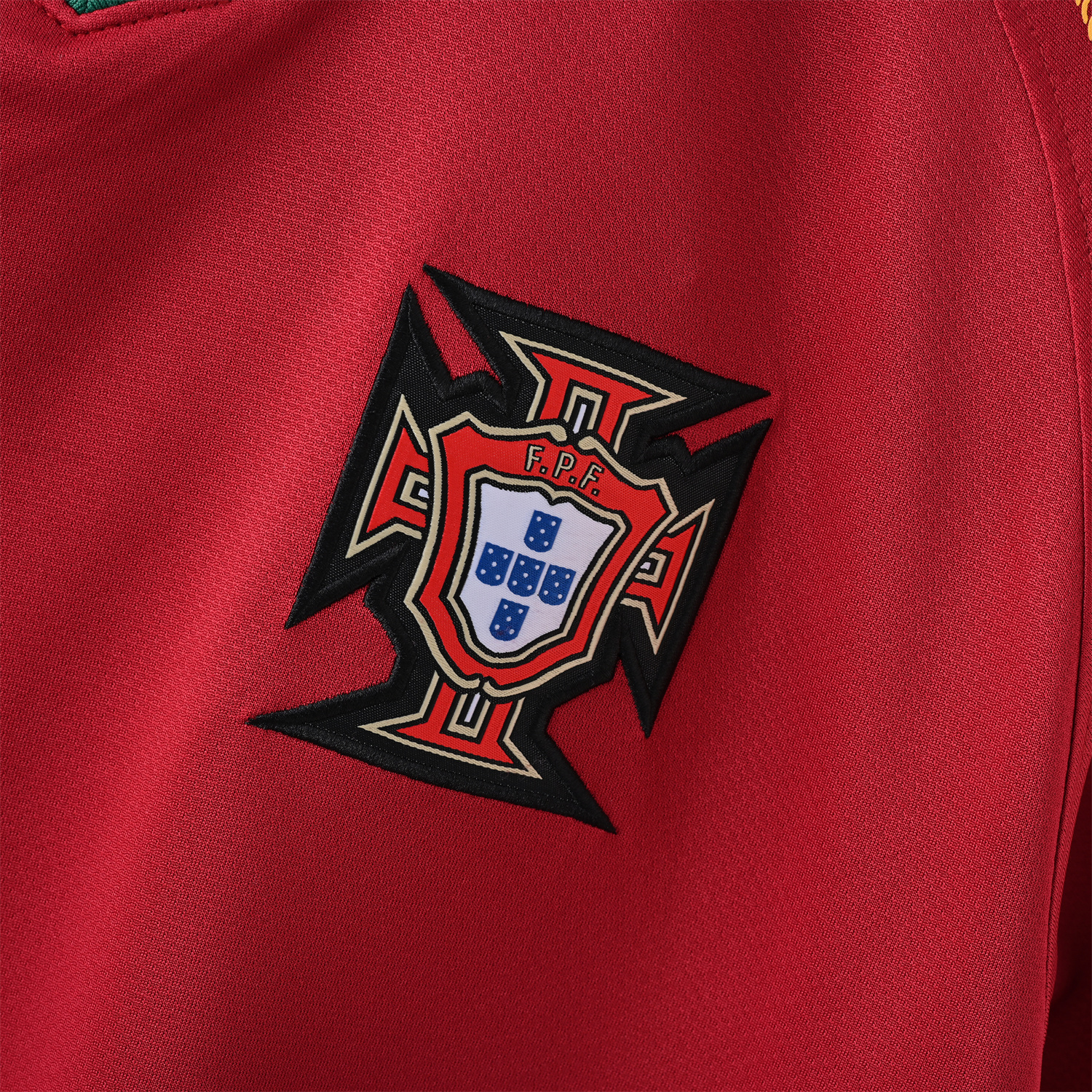 foot-Retro Portugal 2006 Home Jersey