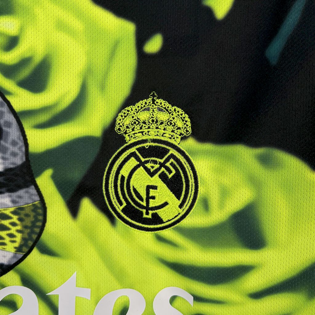 foot-Real Madrid 25-26 Snake and Green Flowers Black Jersey - Fans Version