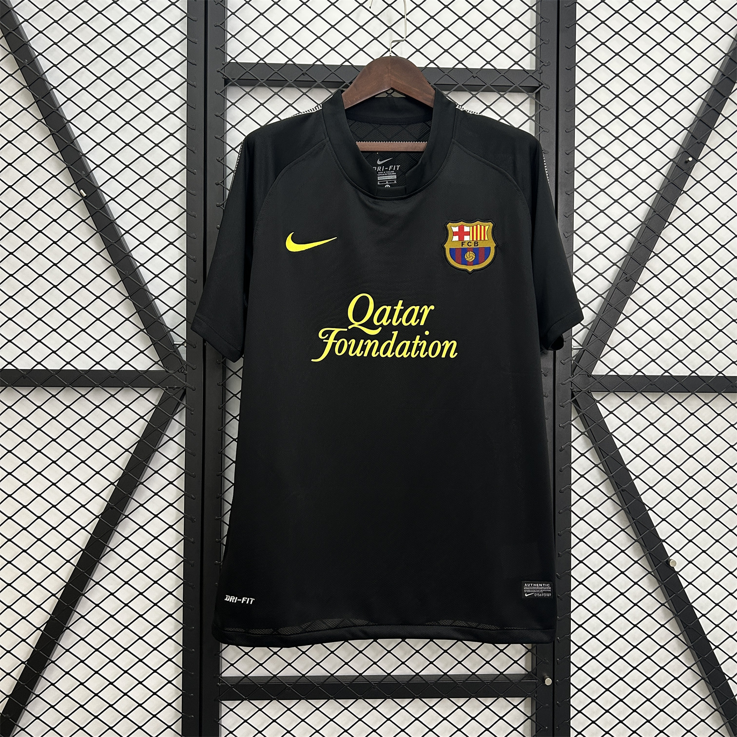 foot-Retro Barcelona 11-12 Away Jersey
