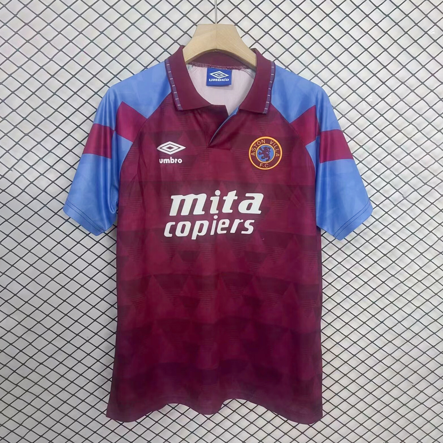 foot-Retro Aston Villa 1990-92 Home Jersey