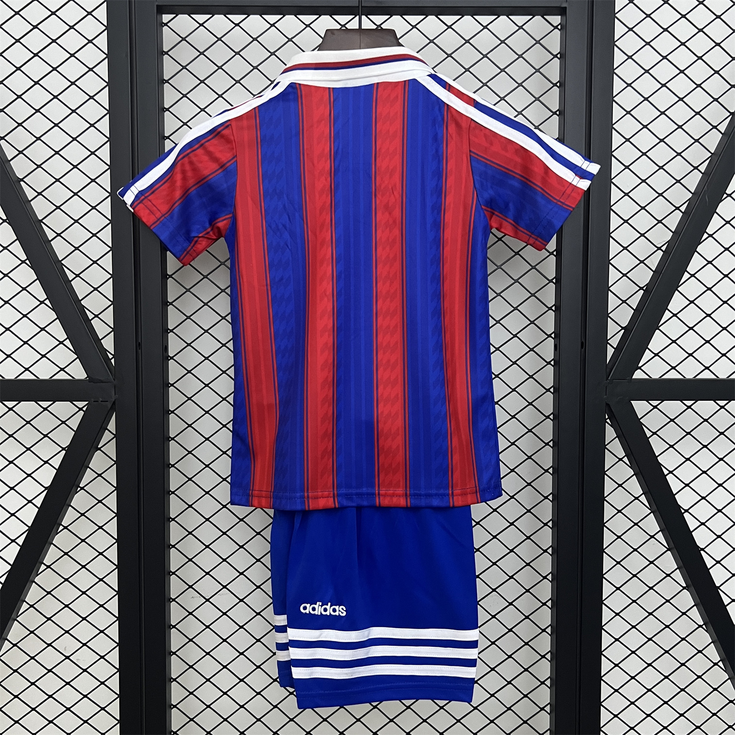 foot-Retro Bayern Munich 1995-97 Home Kids Kit