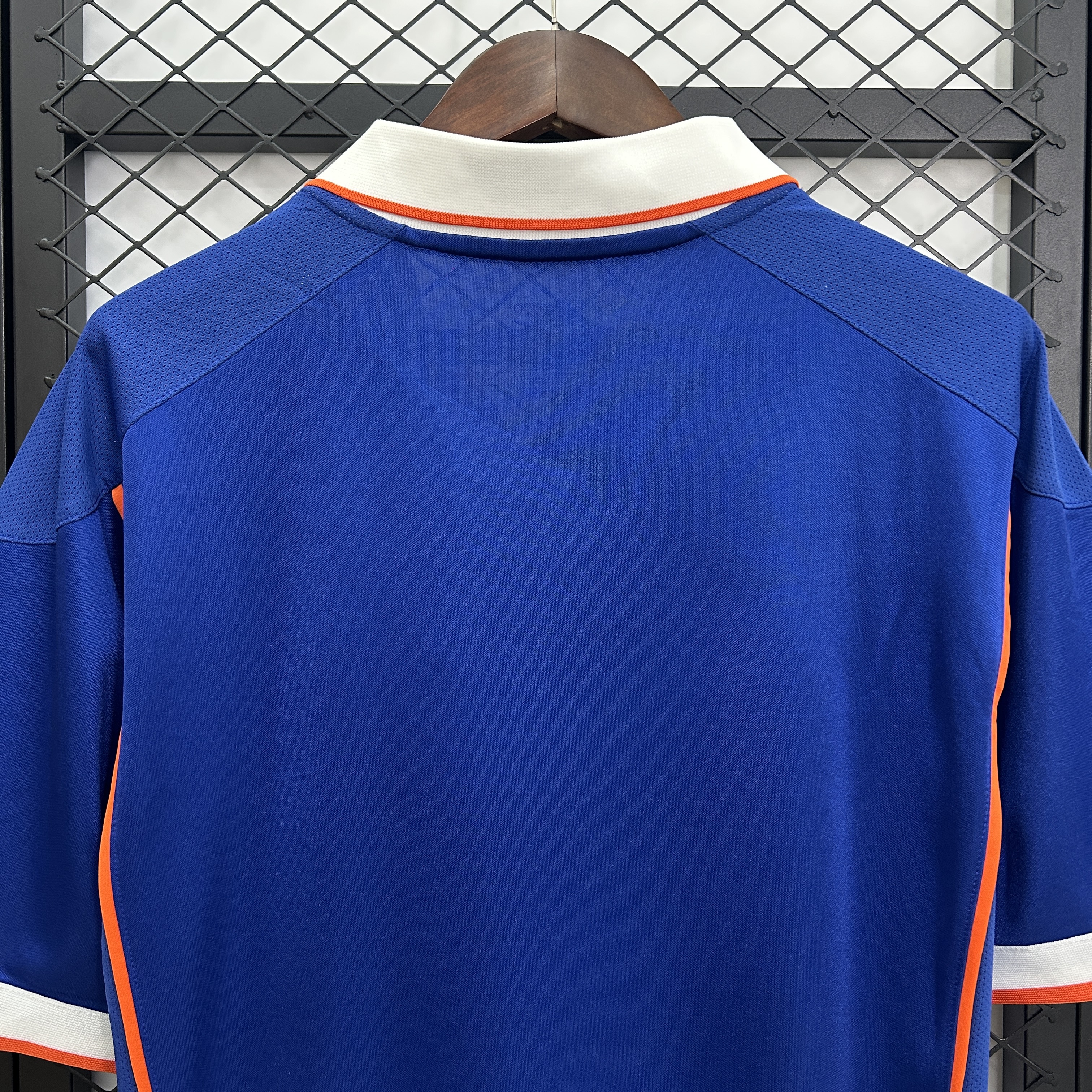 foot-Retro Netherlands 1998 Away Jersey
