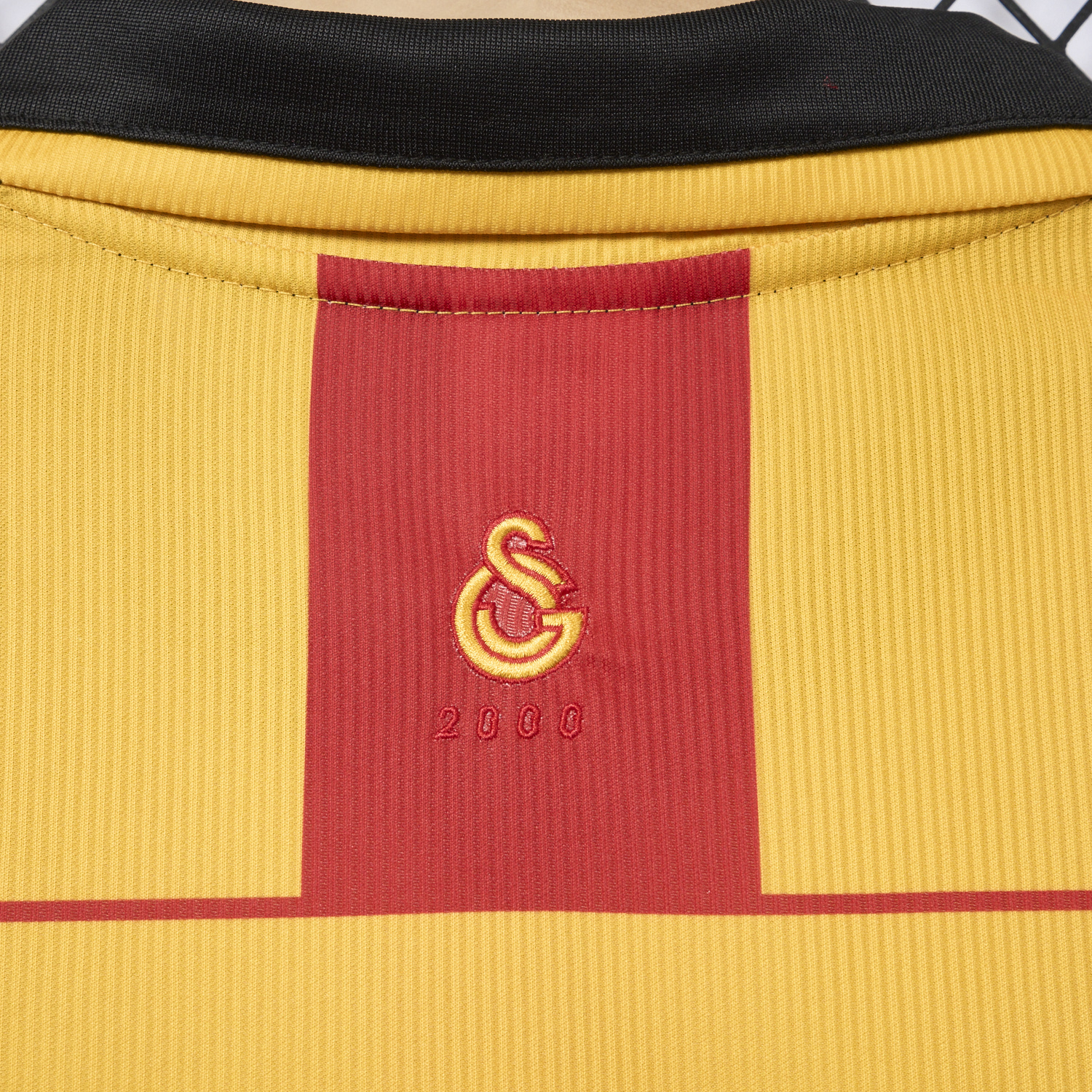 foot-Retro Galatasaray 1999-00 Home Long Sleeves Jersey